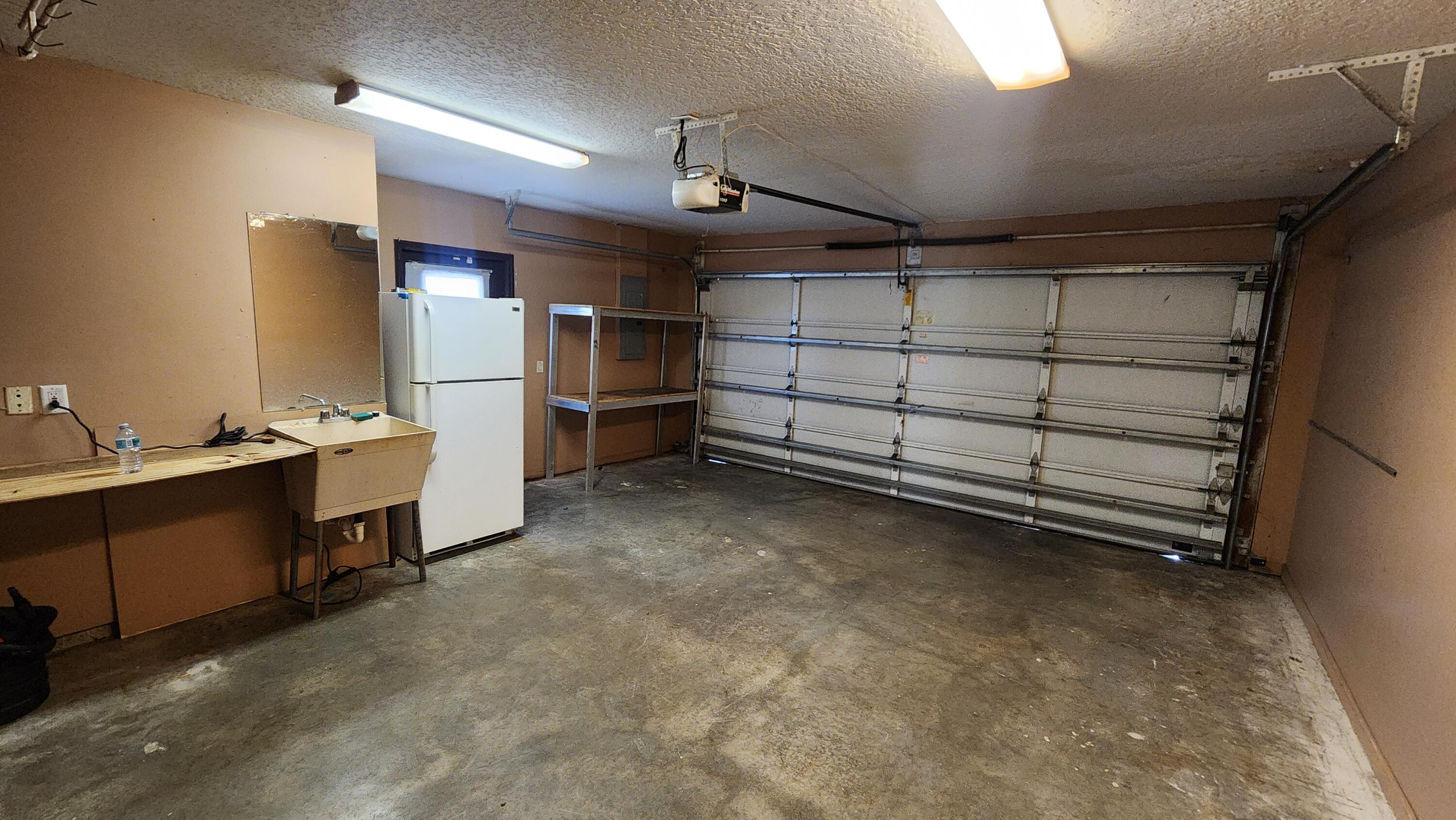 LUNDYS SUBDIVISION - Residential