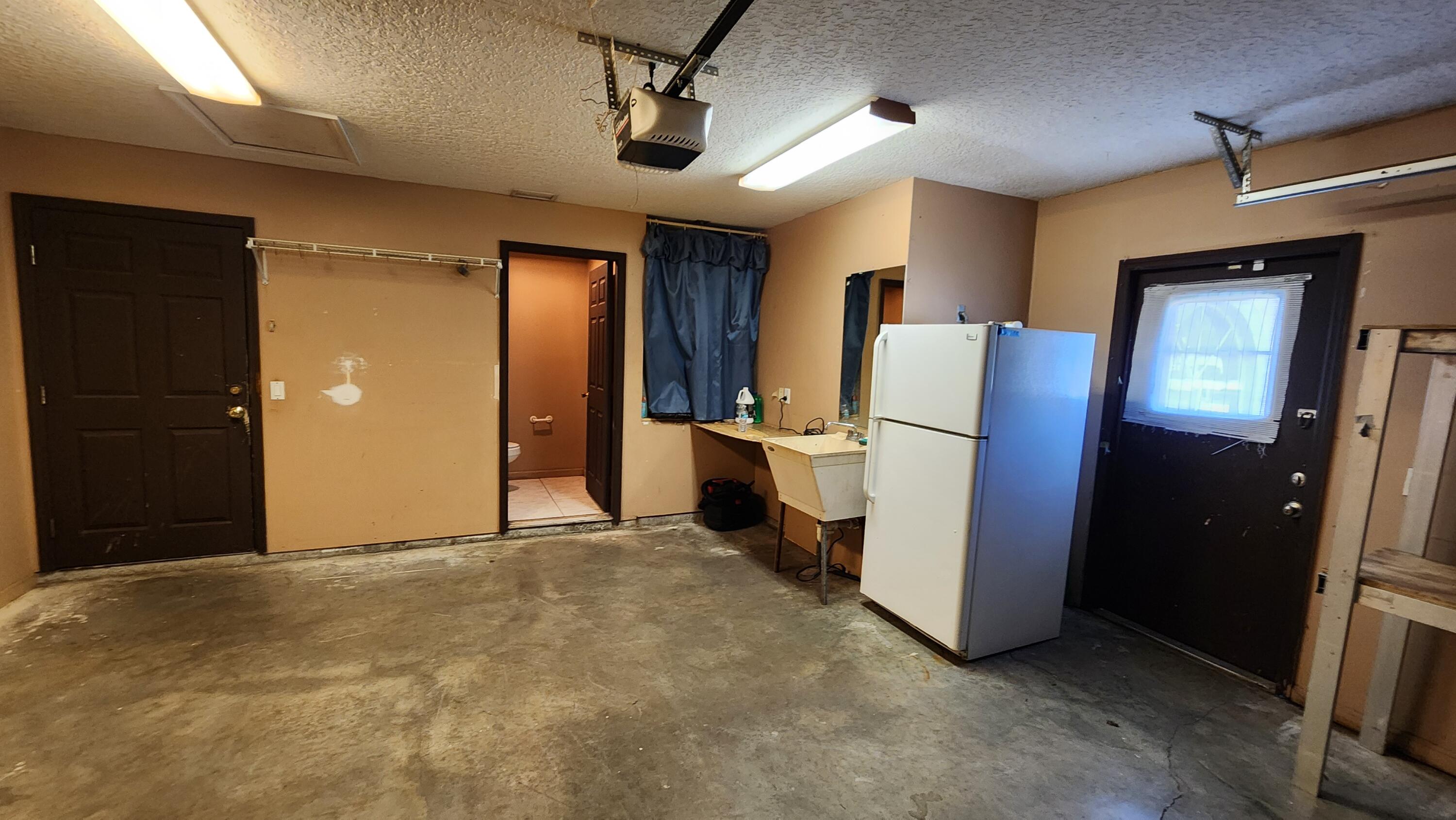 LUNDYS SUBDIVISION - Residential