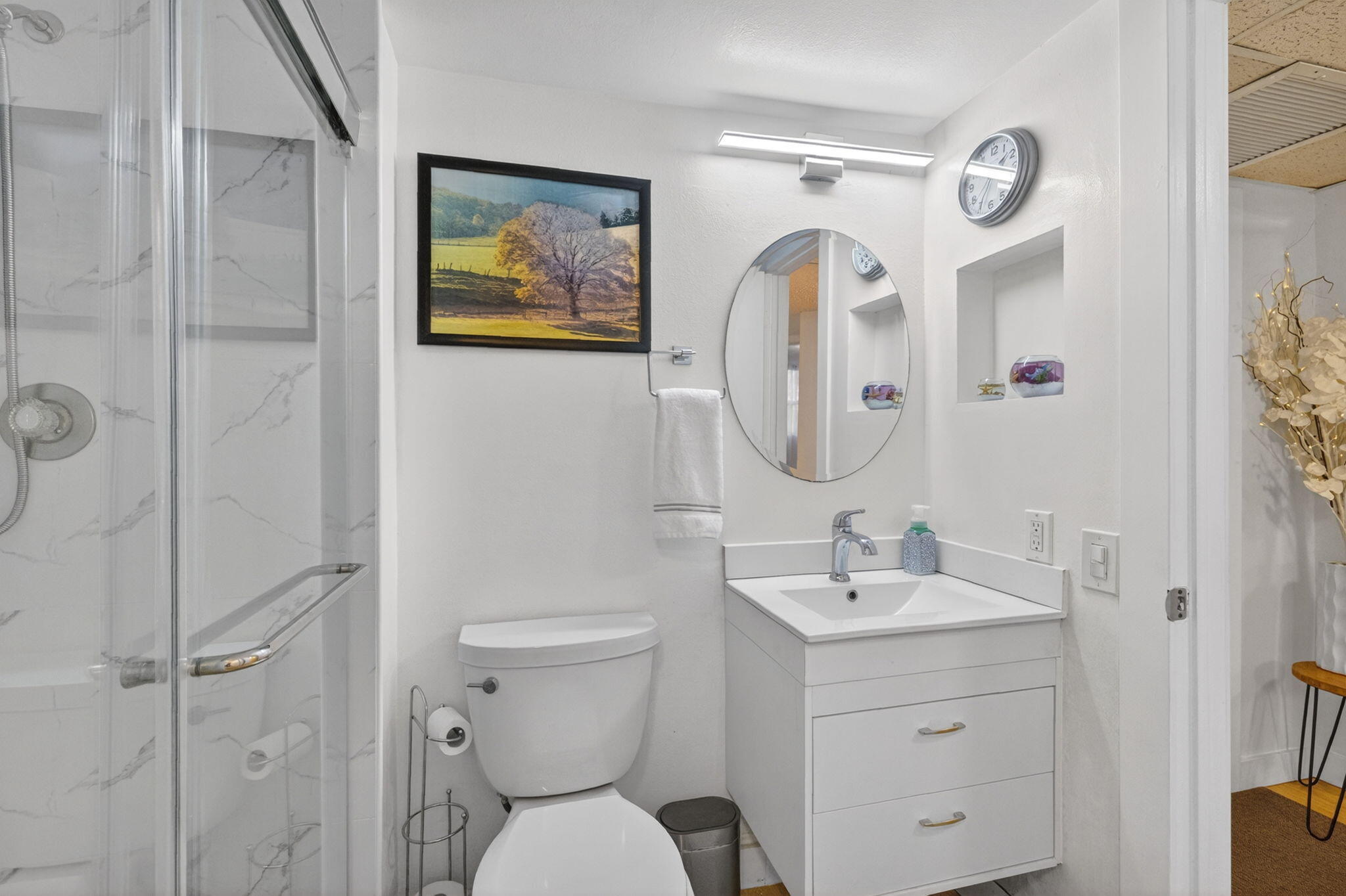 LIME BAY CONDOMINIUM 1 - Residential