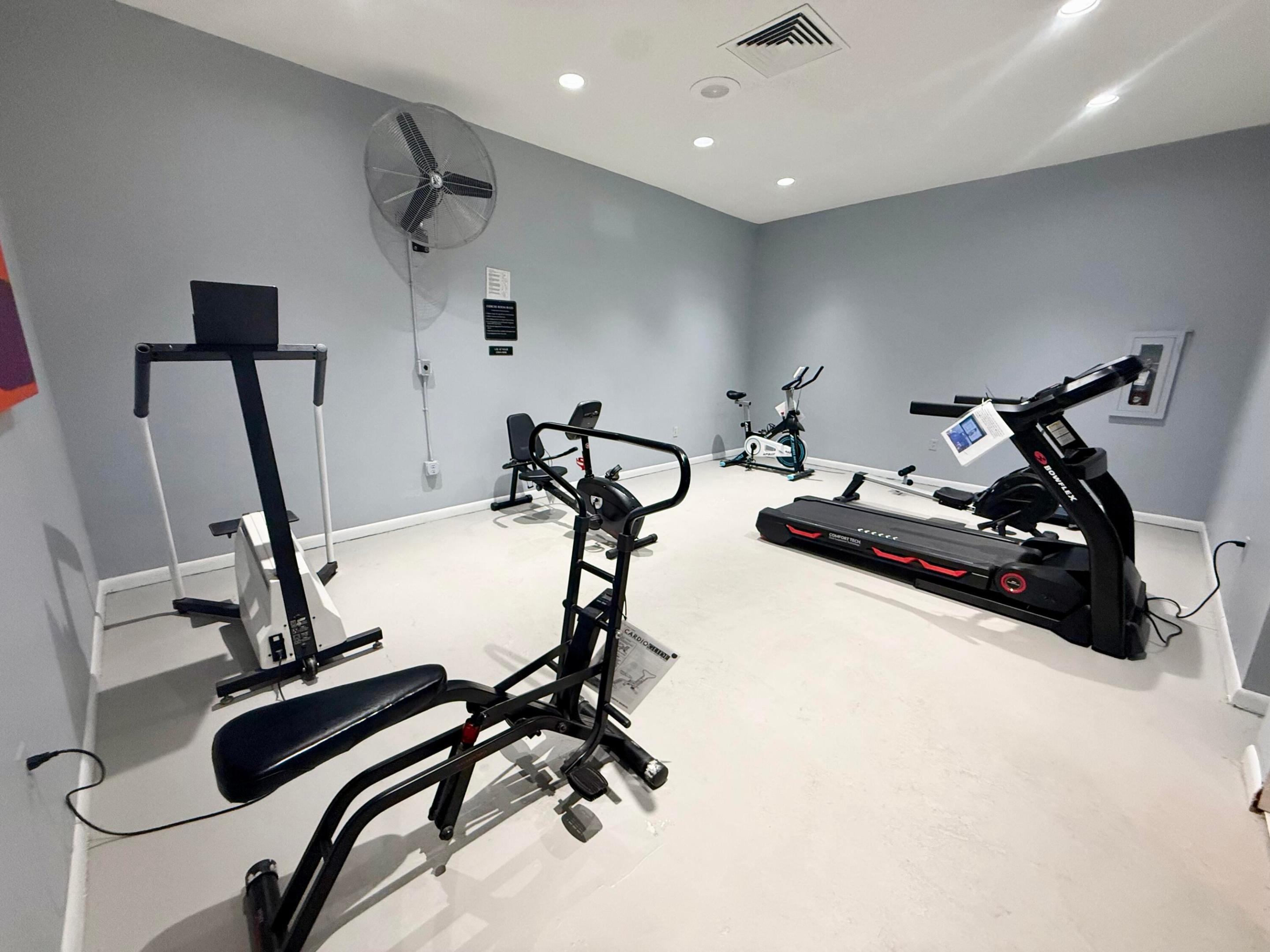 LIME BAY CONDOMINIUM 1 - Residential