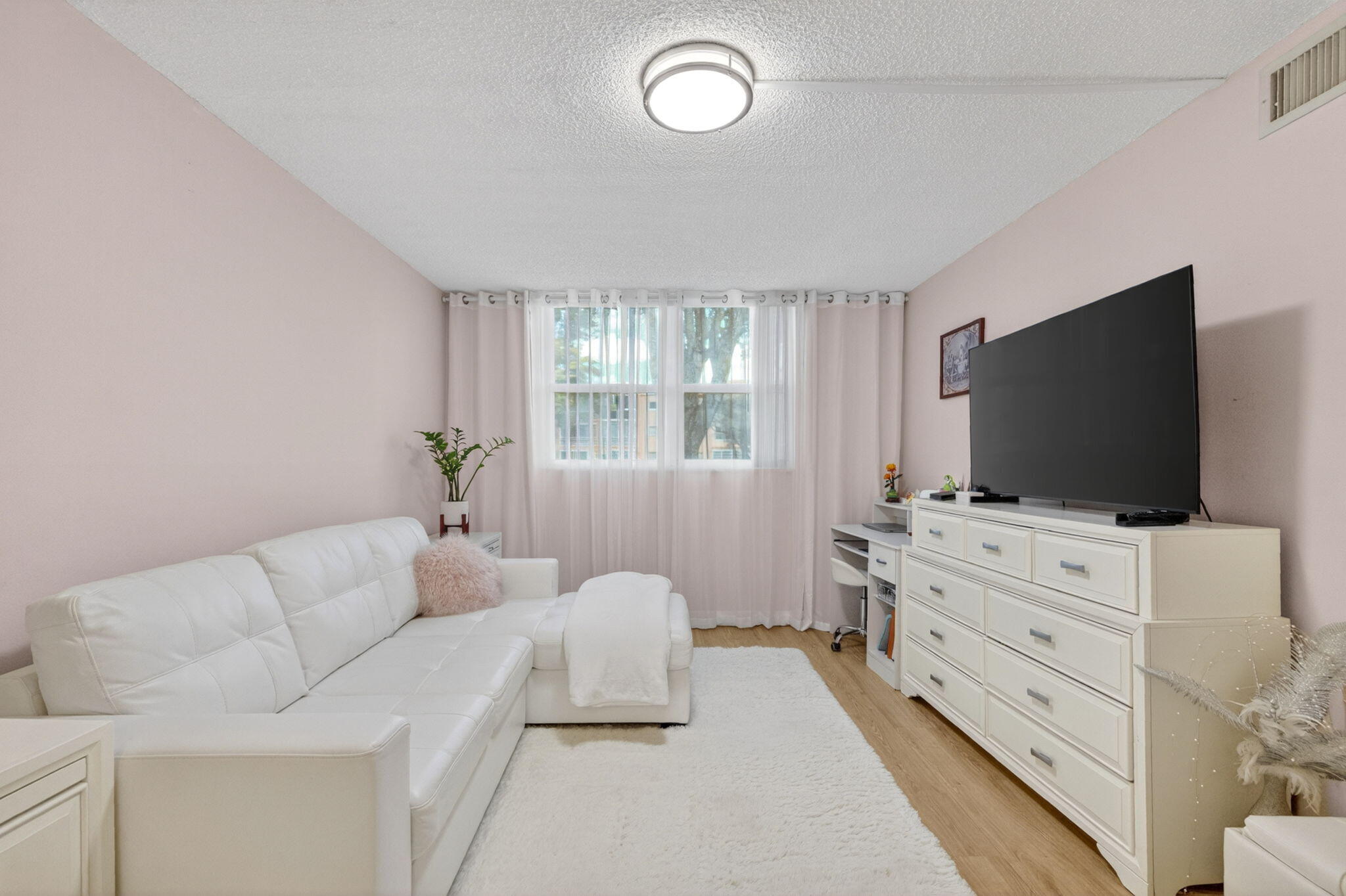 LIME BAY CONDOMINIUM 1 - Residential