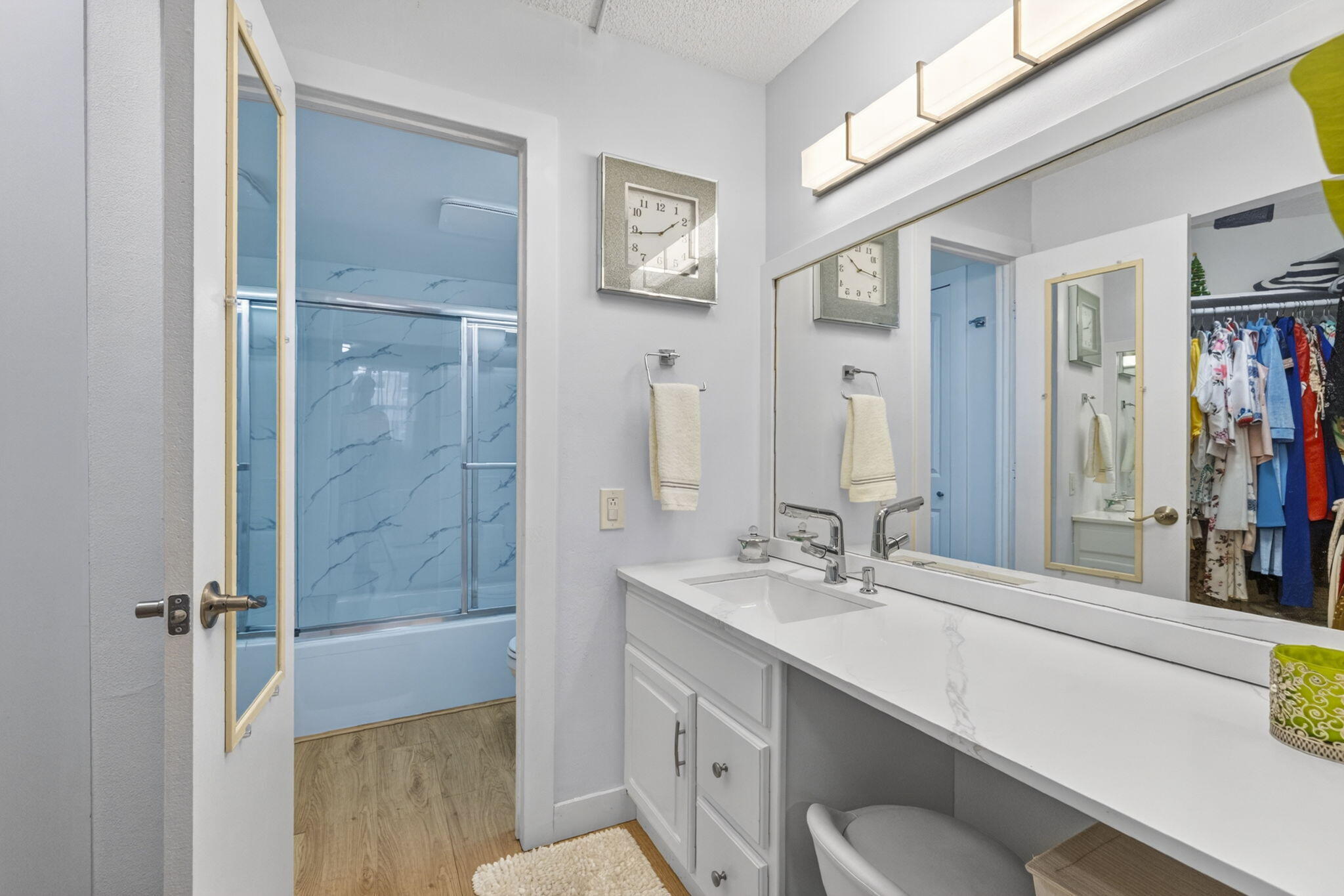 LIME BAY CONDOMINIUM 1 - Residential