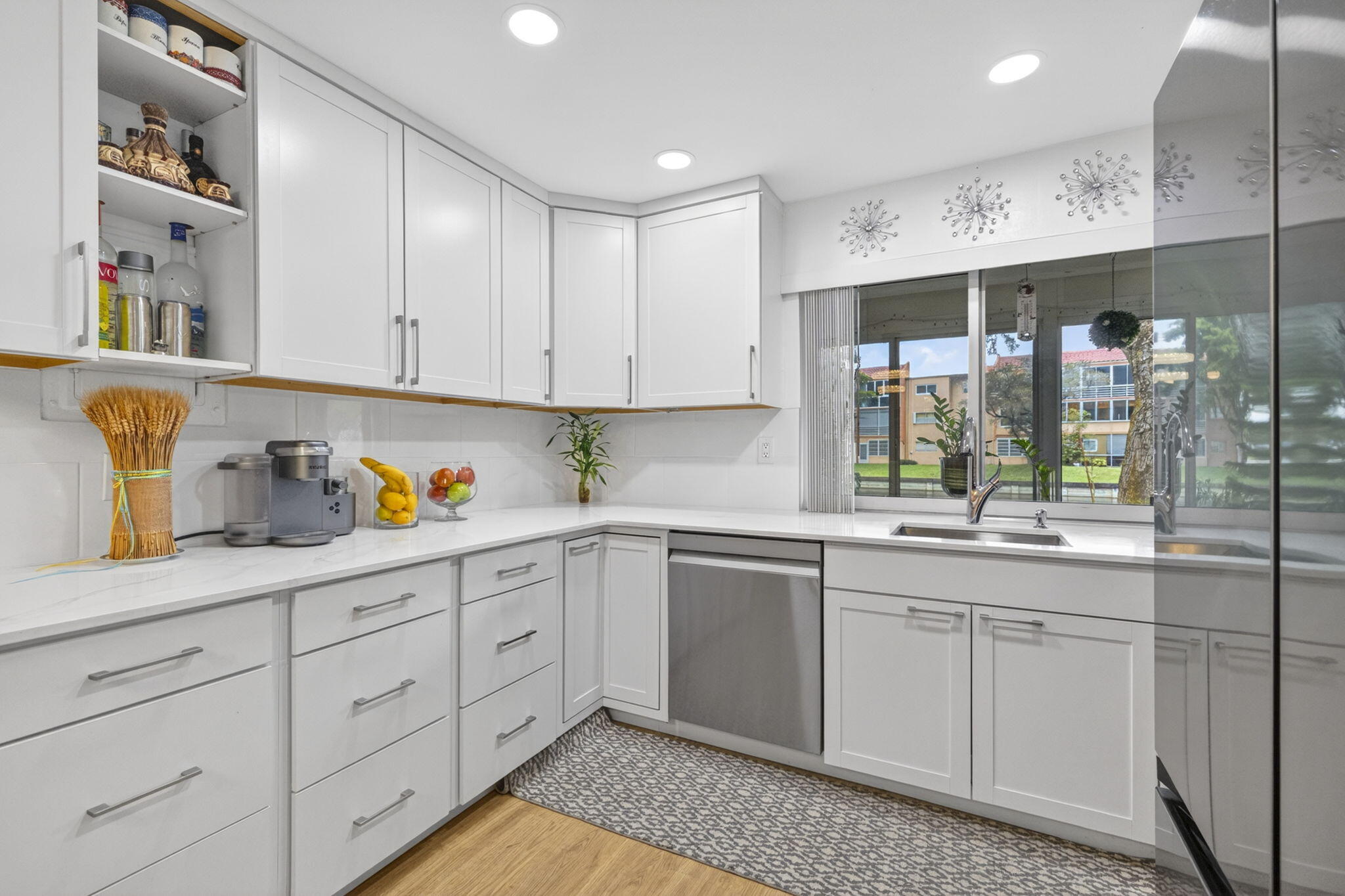 9081 Lime Bay Boulevard 115