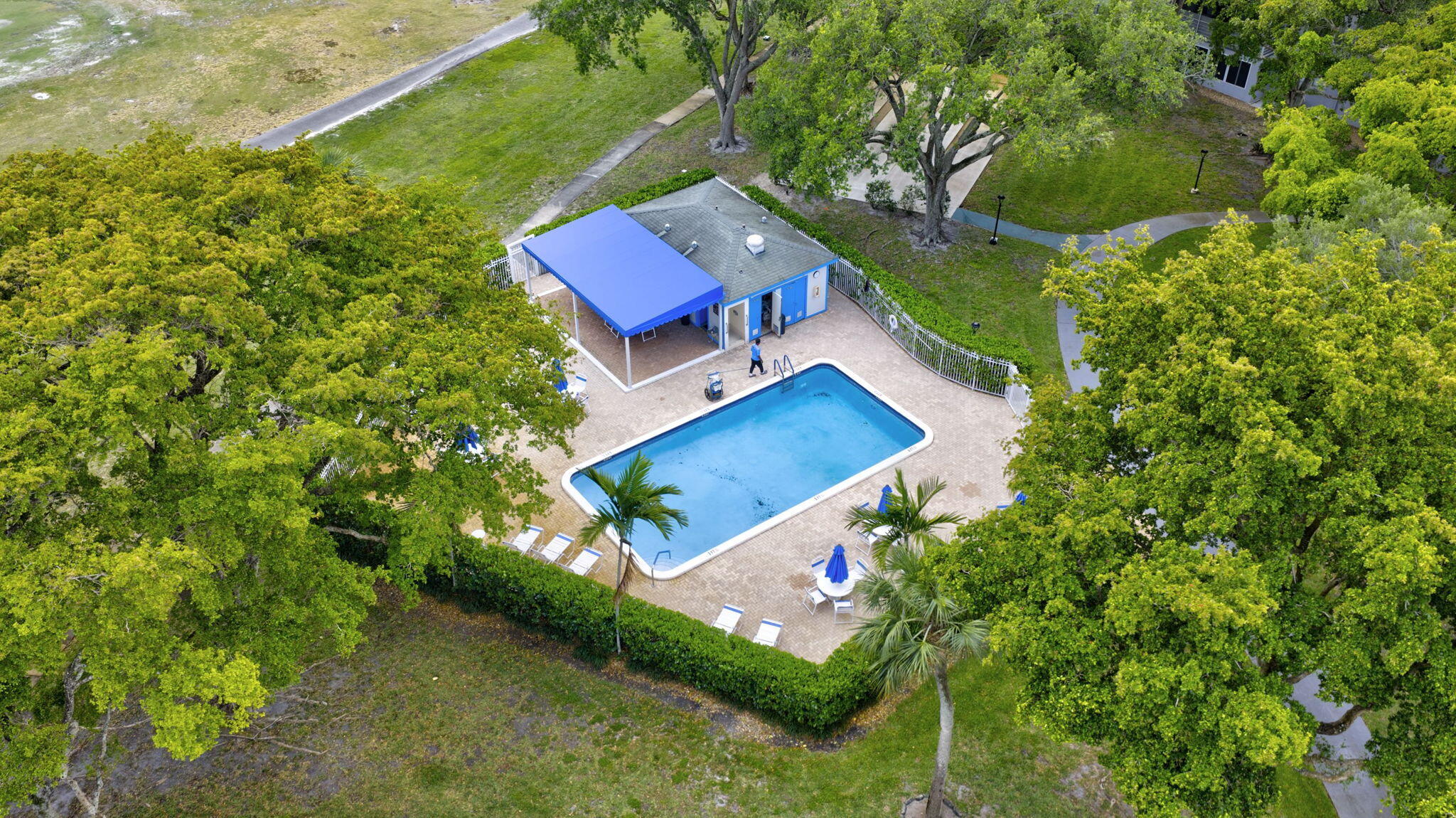LIME BAY CONDOMINIUM 1 - Residential