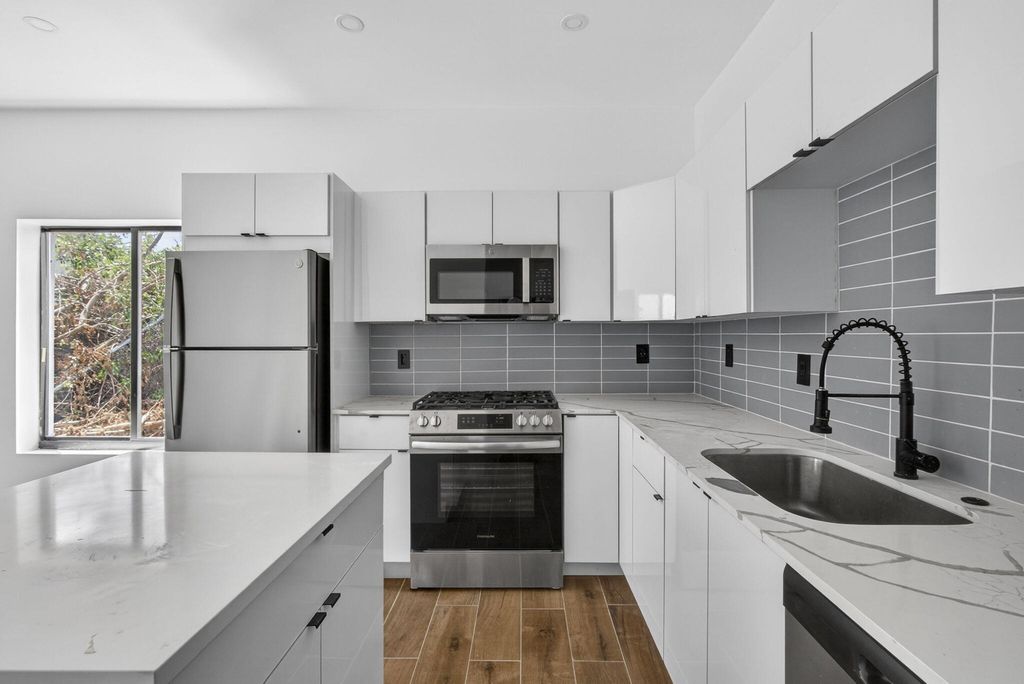 Photo of 2032 N Dixie Highway #12, West Palm Beach, FL 33407 (MLS # B26019148)