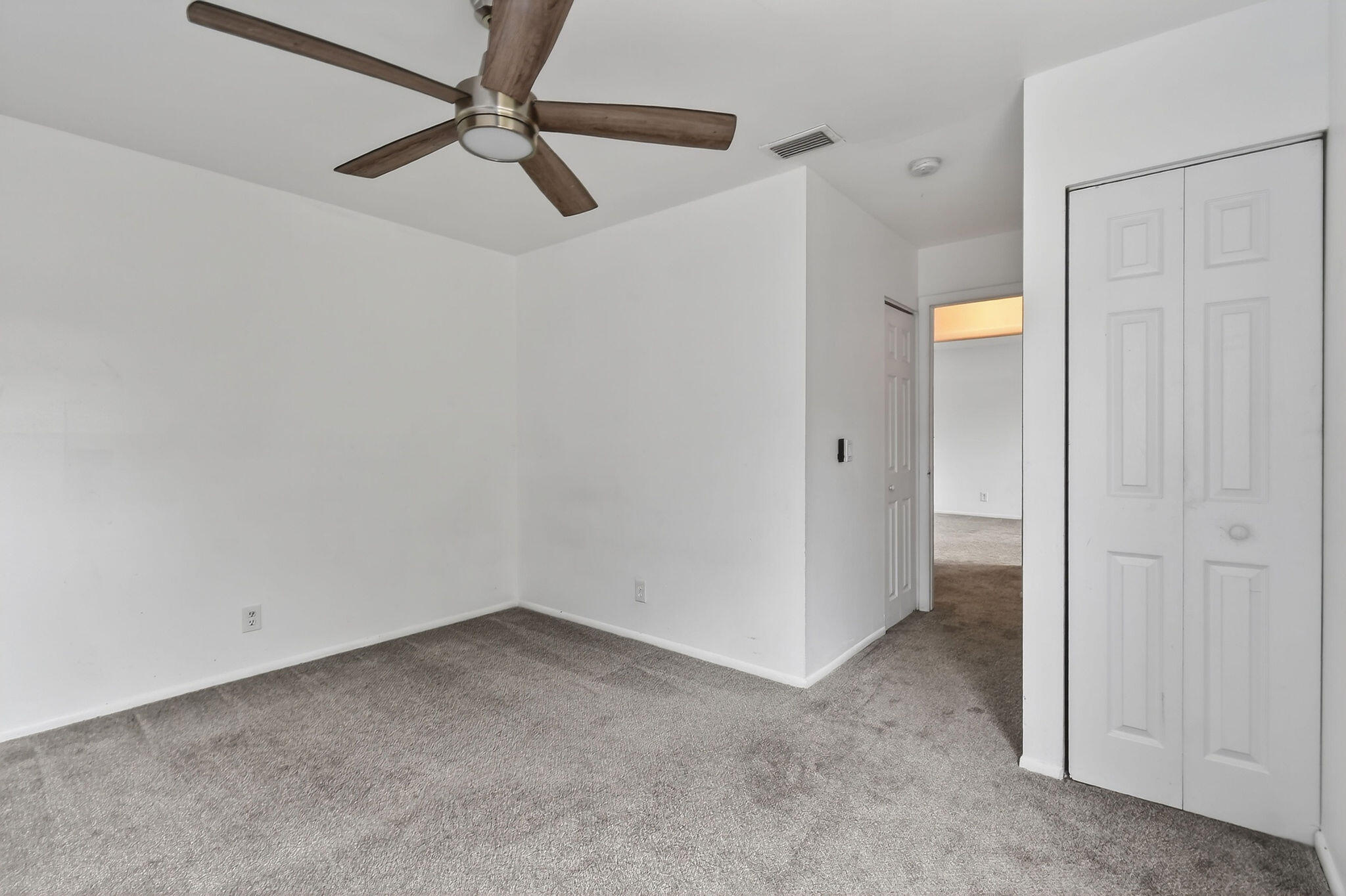 CEDAR GARDENS TOWNHOUSES - Residential