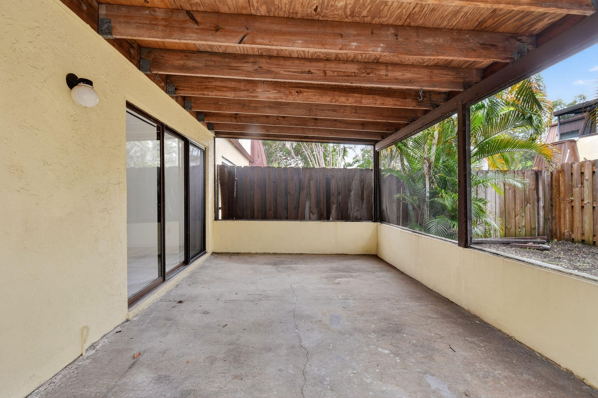 CEDAR GARDENS TOWNHOUSES - Residential