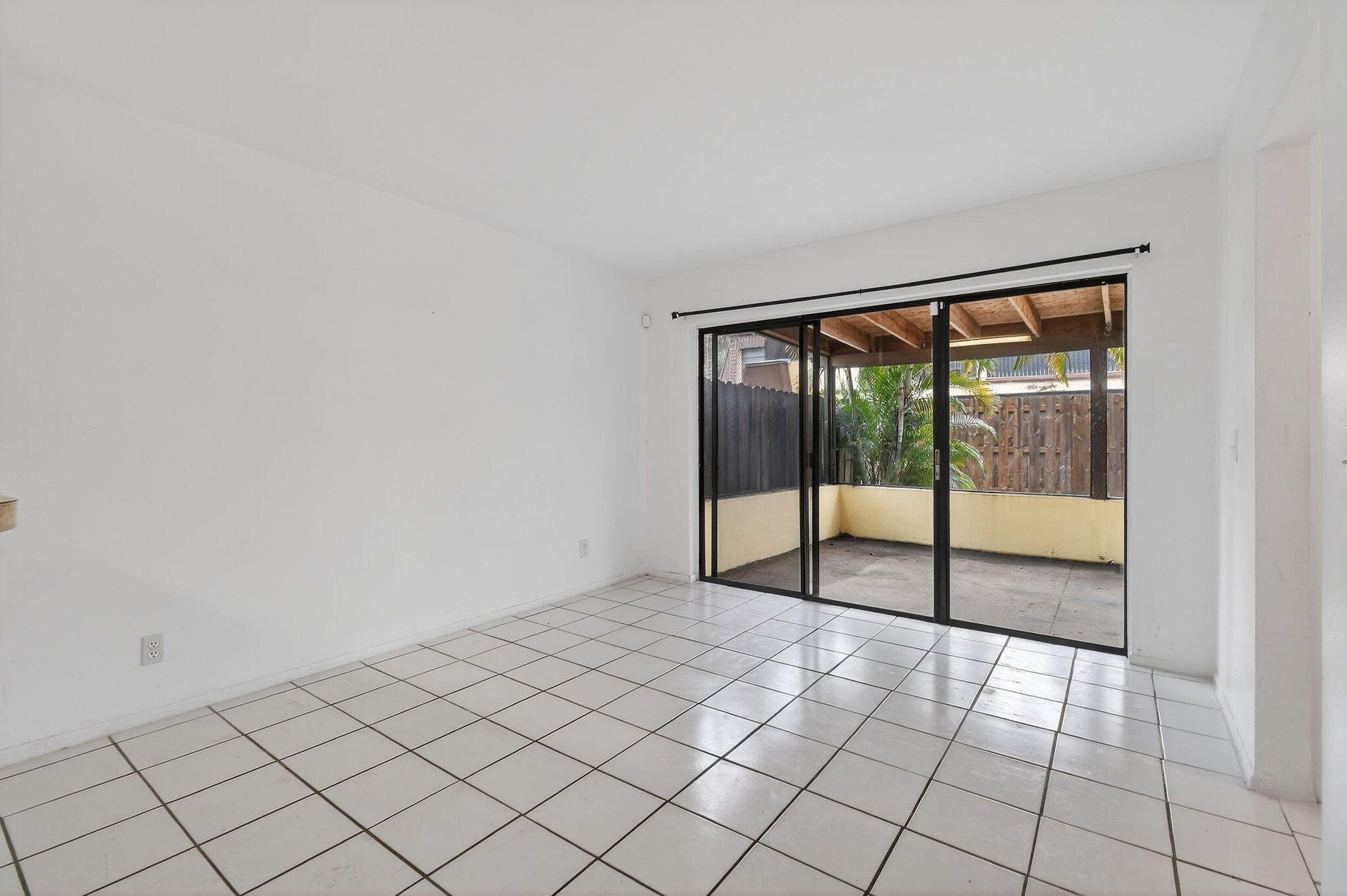 CEDAR GARDENS TOWNHOUSES - Residential