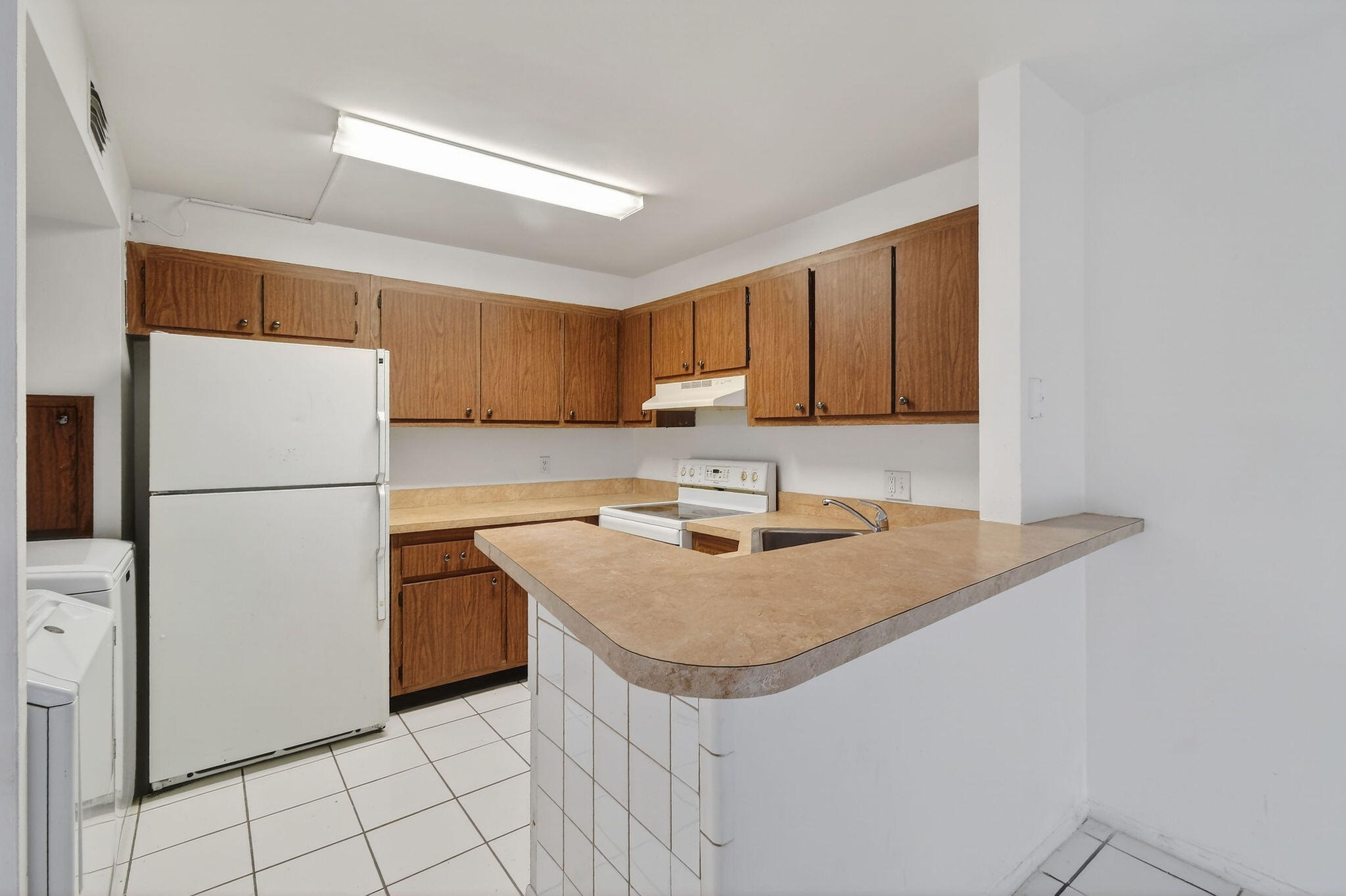 CEDAR GARDENS TOWNHOUSES - Residential