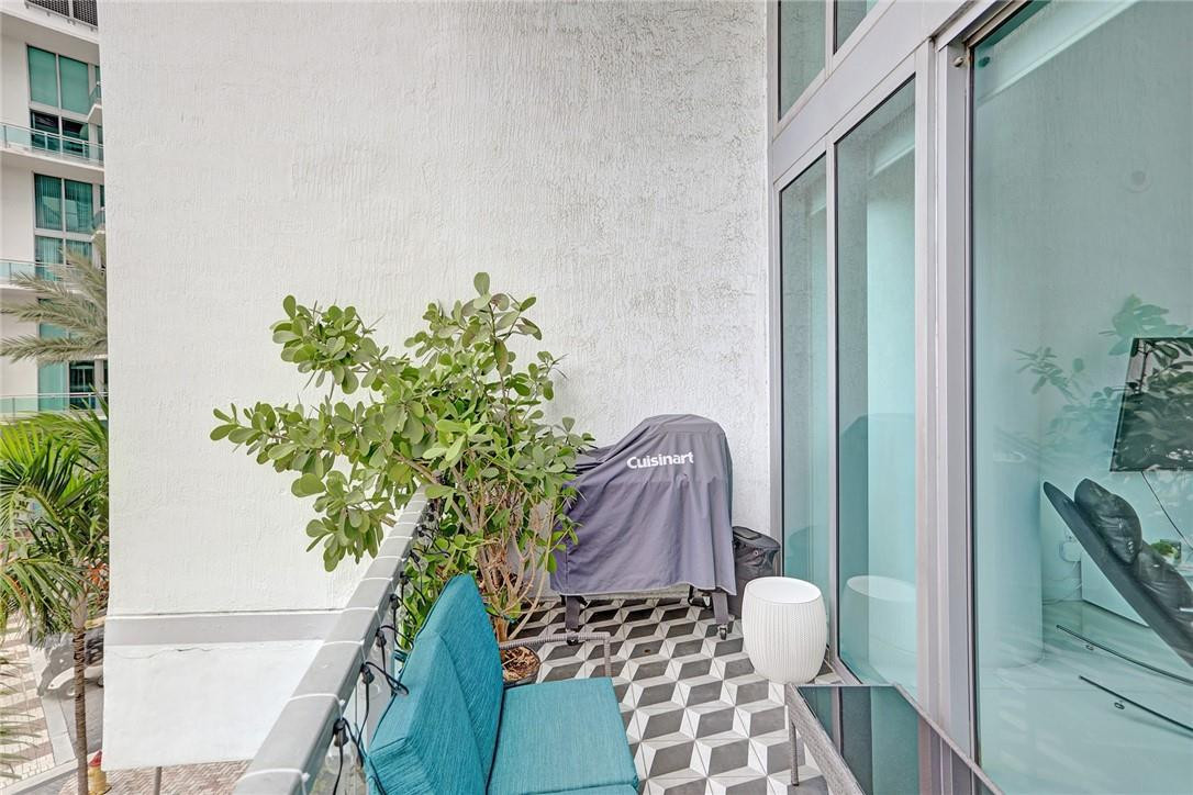 IVY CONDO - Residential