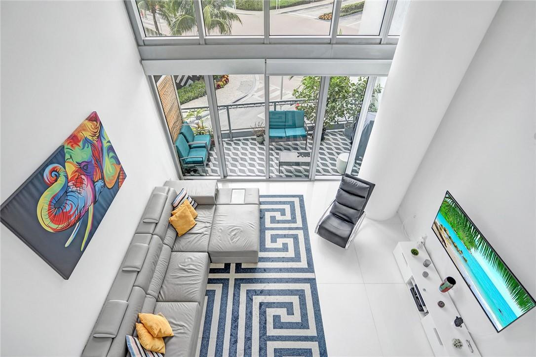 IVY CONDO - Residential
