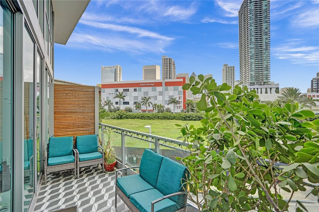 IVY CONDO - Residential