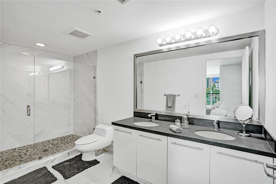 IVY CONDO - Residential