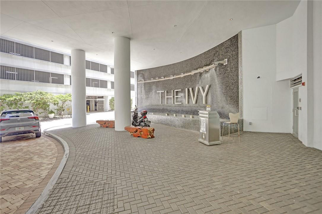 IVY CONDO - Residential