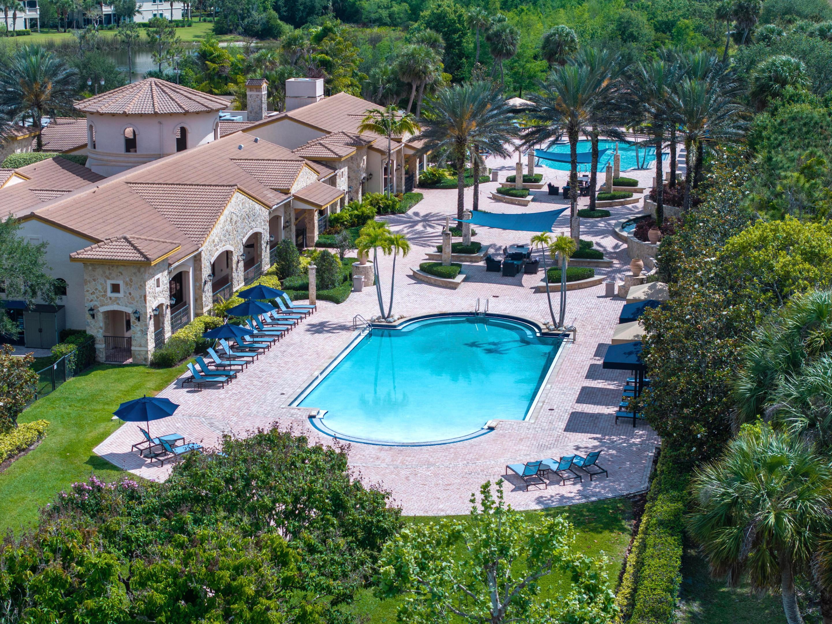 JUPITER COUNTRY CLUB - Residential