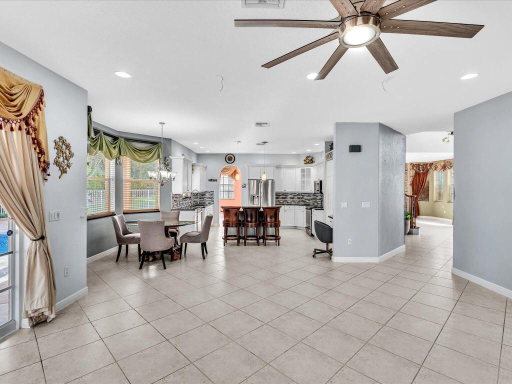 SMITH DAIRY WEST 7 PH 2 - Residential Lease