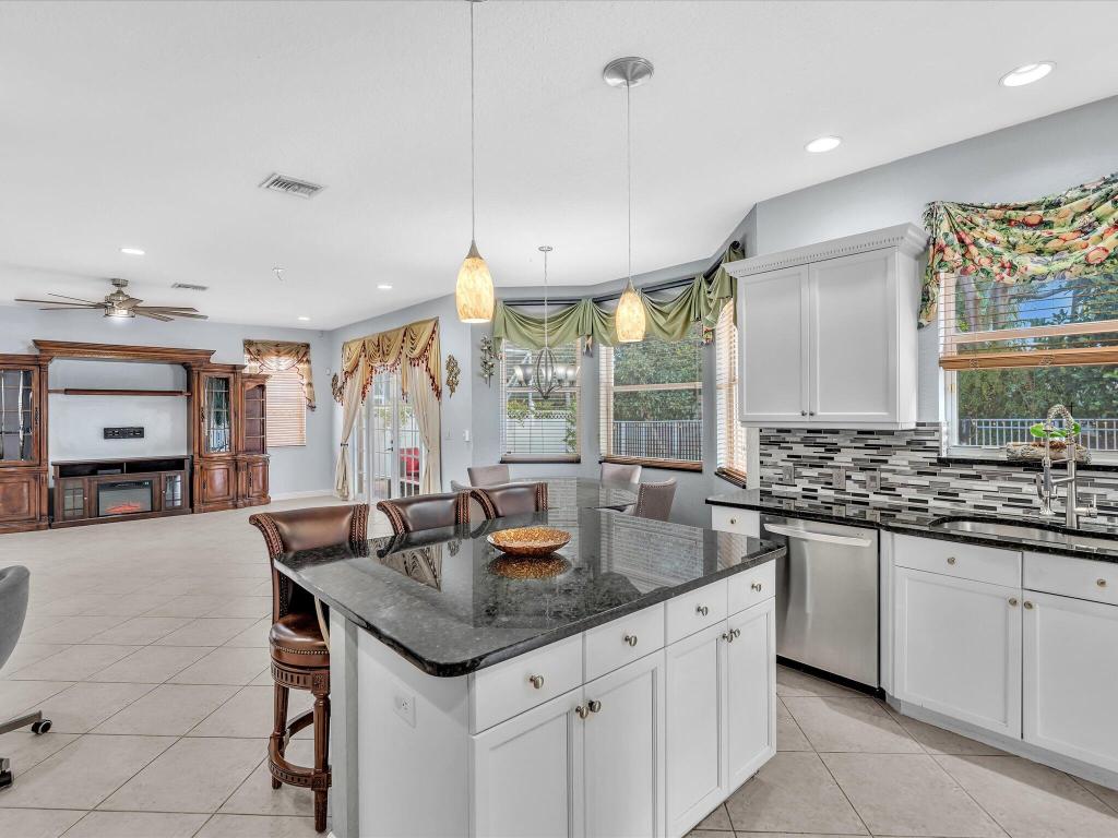 SMITH DAIRY WEST 7 PH 2 - Residential Lease