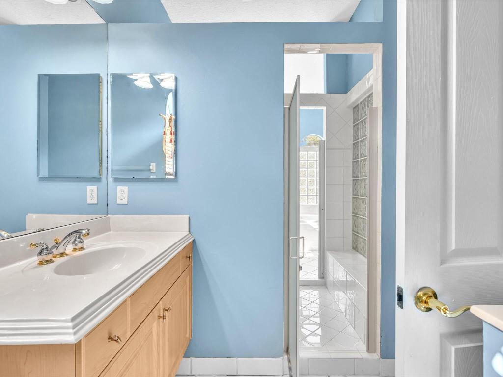 SMITH DAIRY WEST 7 PH 2 - Residential Lease