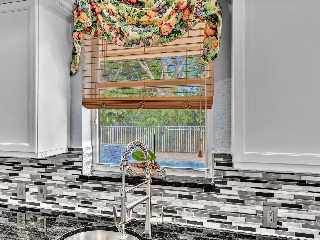 SMITH DAIRY WEST 7 PH 2 - Residential Lease