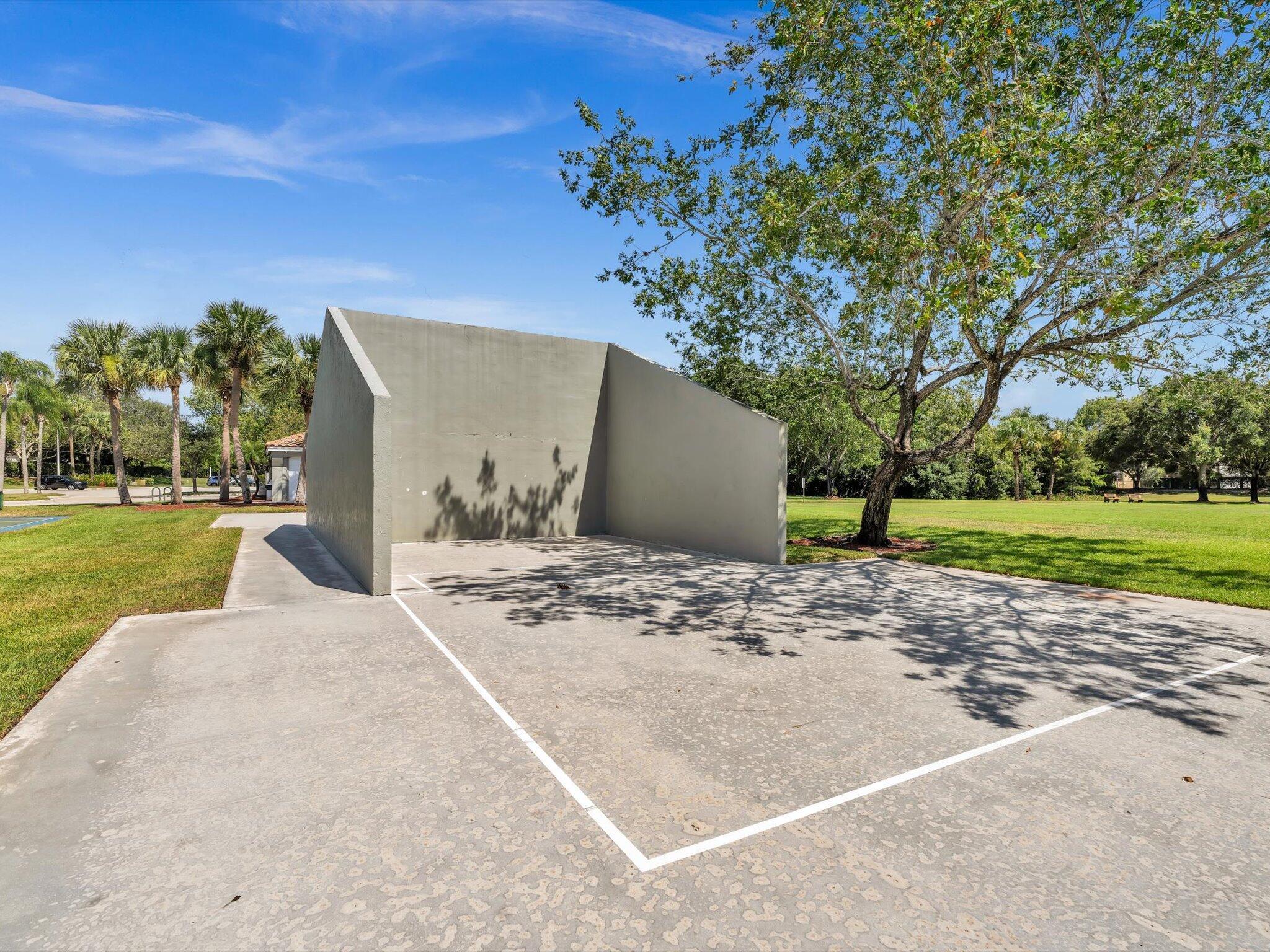 SMITH DAIRY WEST 7 PH 2 - Residential Lease