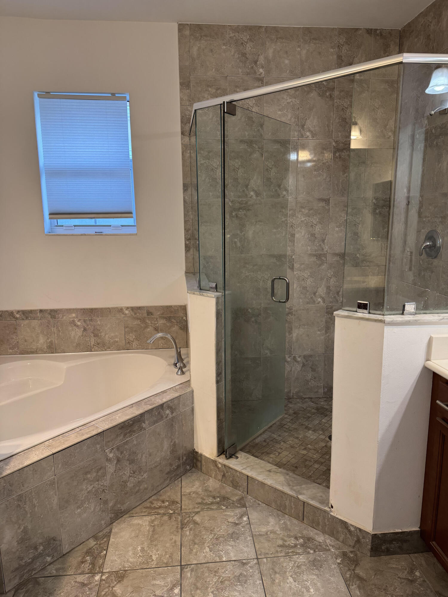 RENAISSANCE COMMONS REPL 1 PUD - Residential Lease