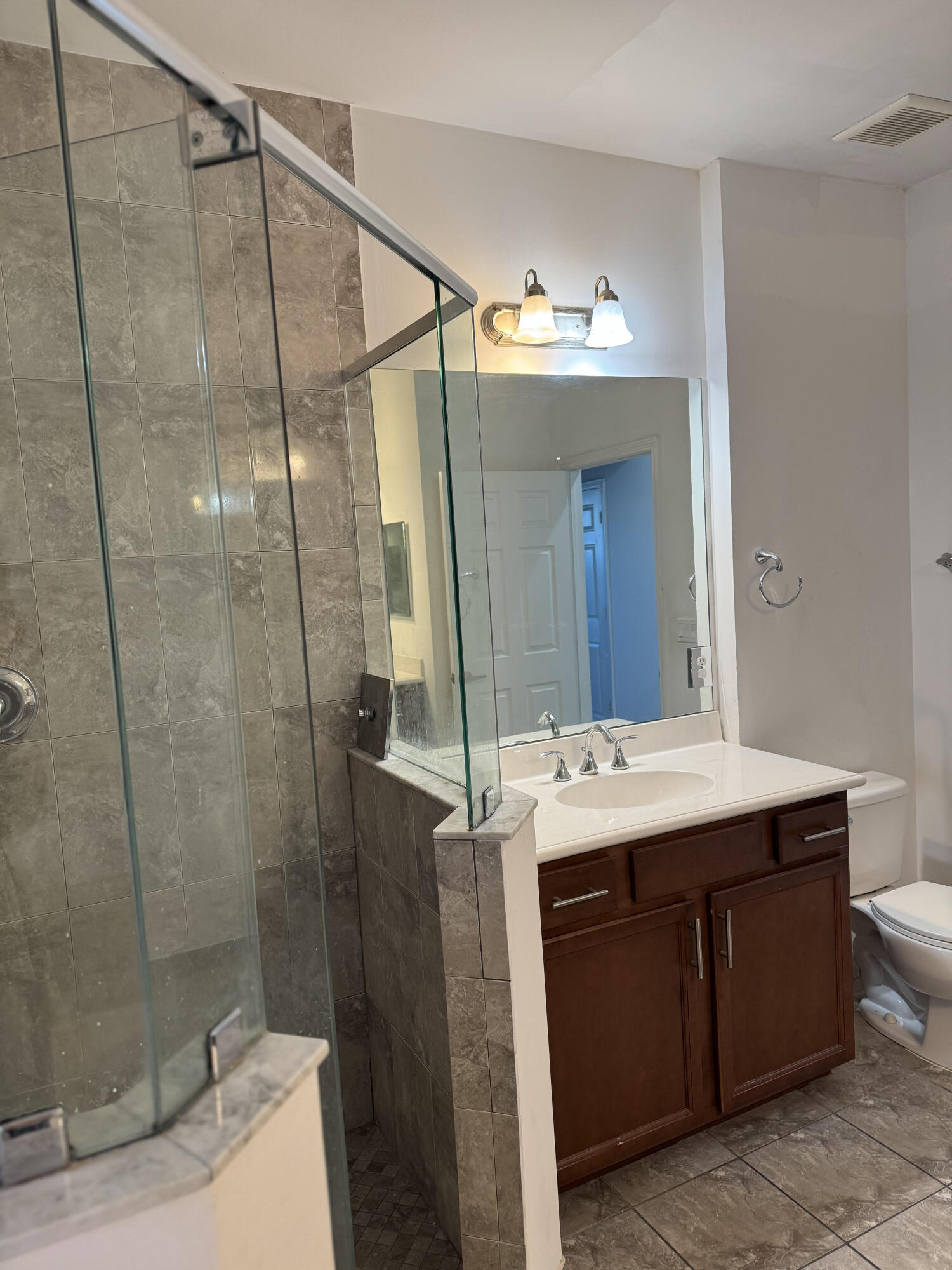 RENAISSANCE COMMONS REPL 1 PUD - Residential Lease