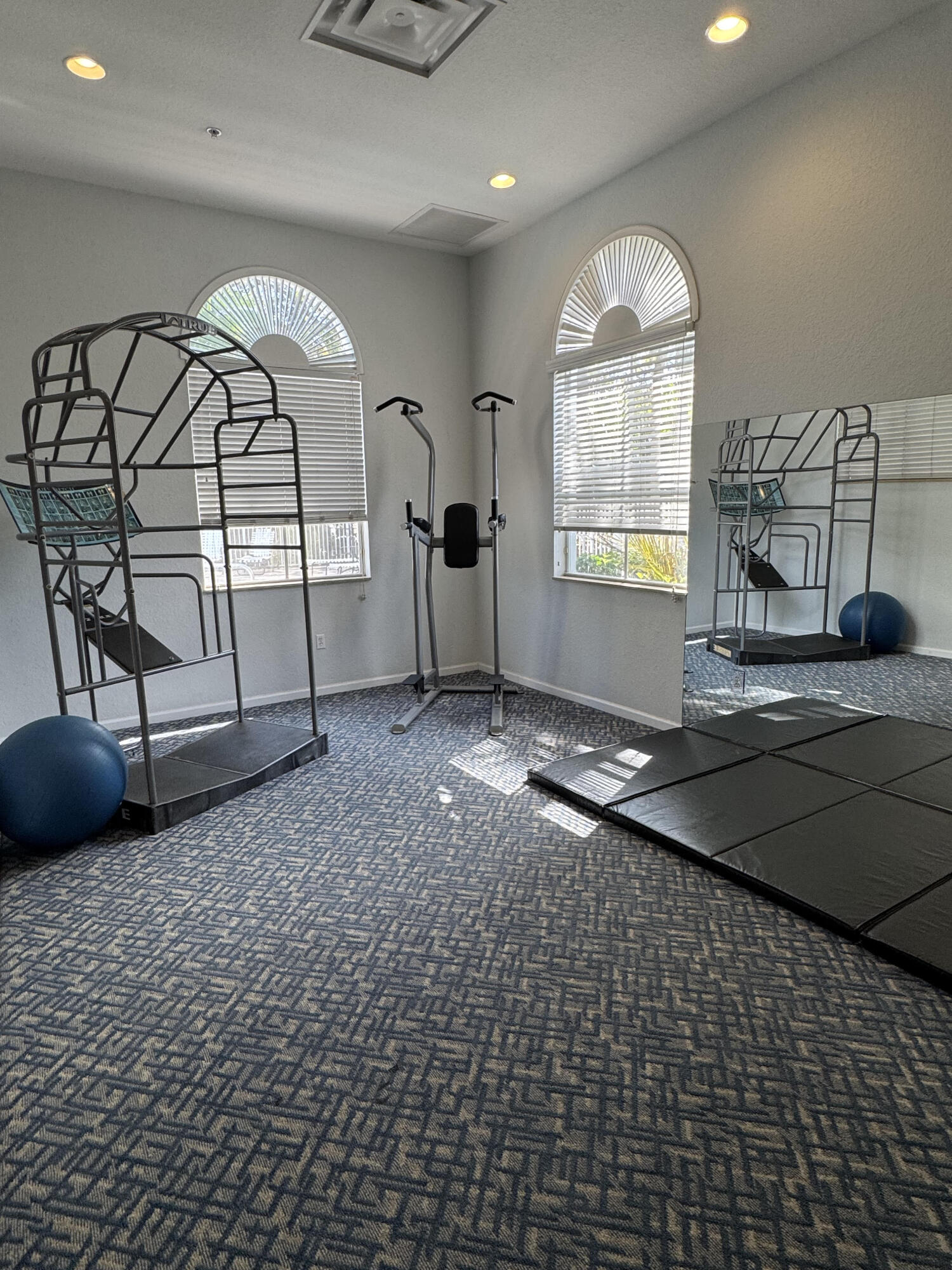 RENAISSANCE COMMONS REPL 1 PUD - Residential Lease