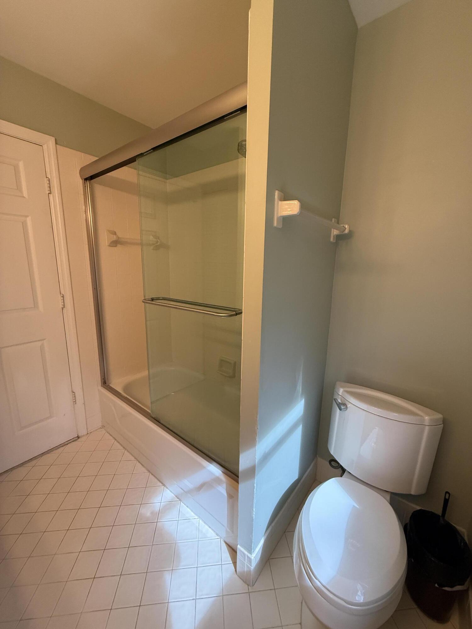 LAKE CHARLESTON PAR R - Residential