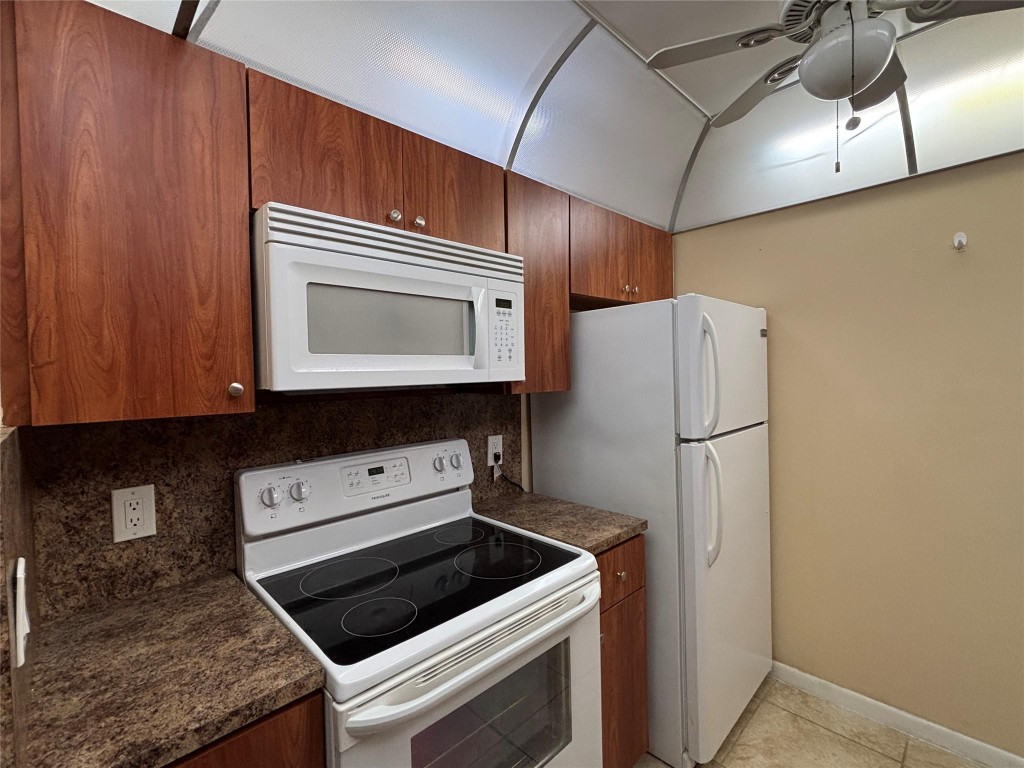 Ivanhoe West At Century V - Residential Lease