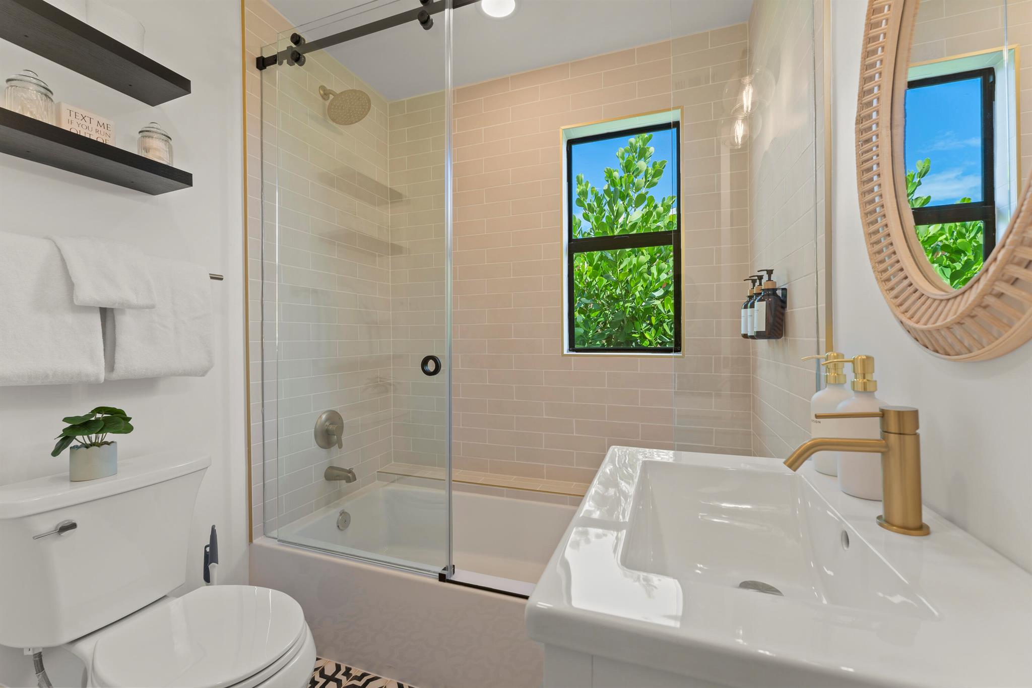 GARDENS THE - Residential Lease