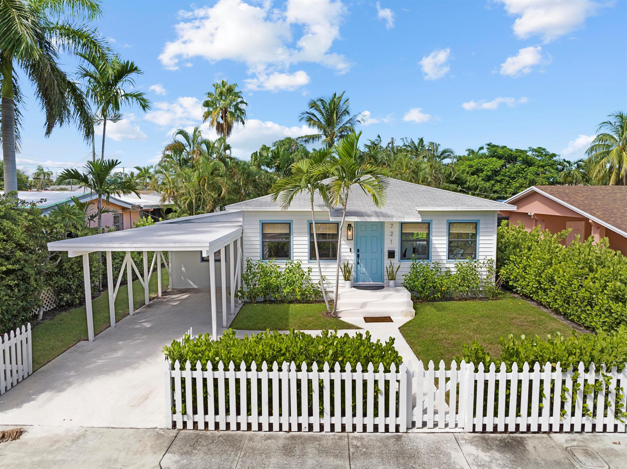 GARDENS THE - Residential Lease