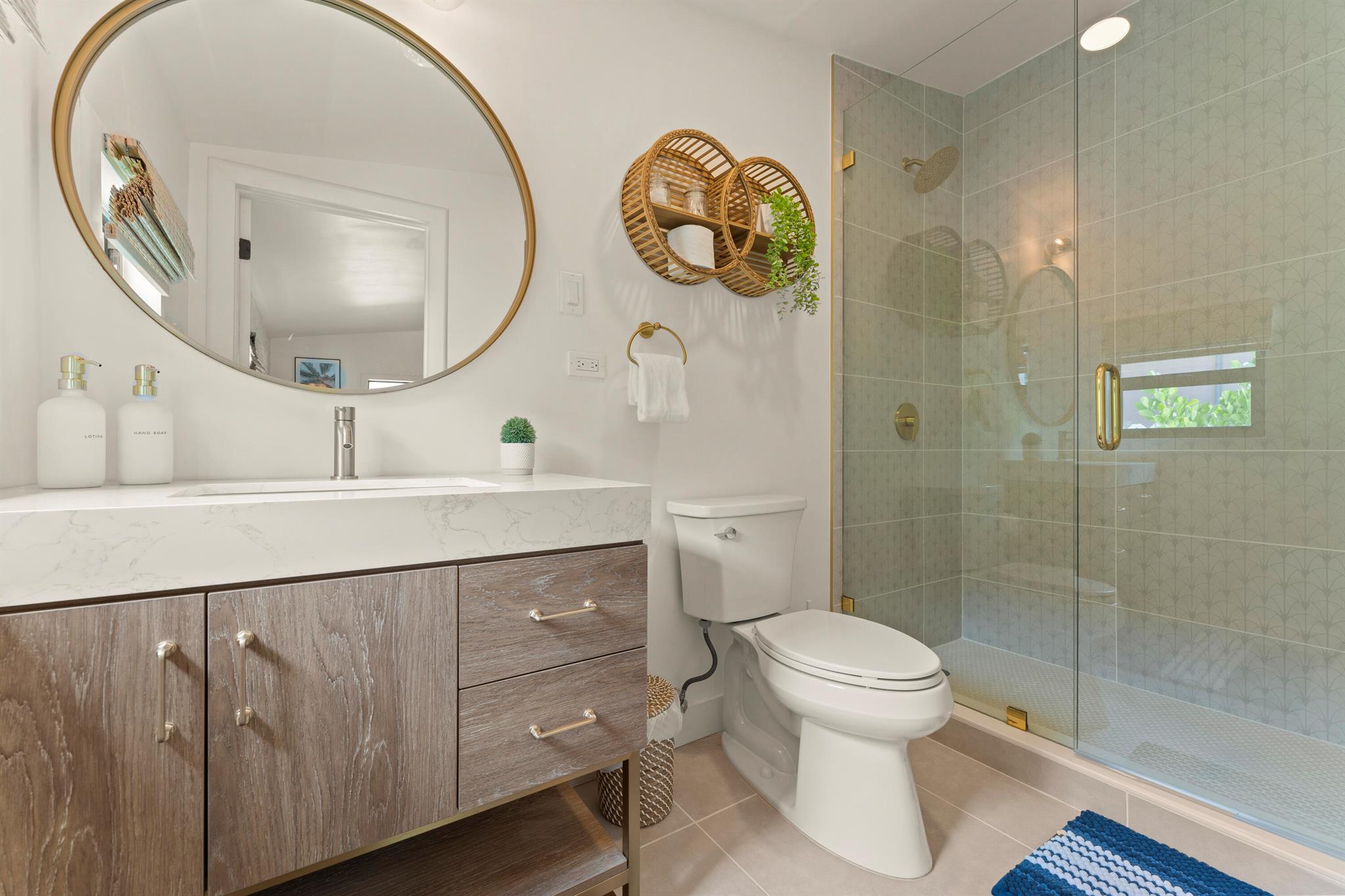 GARDENS THE - Residential Lease