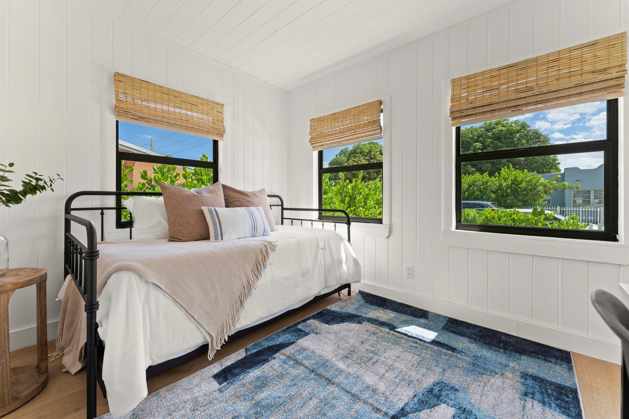 GARDENS THE - Residential Lease