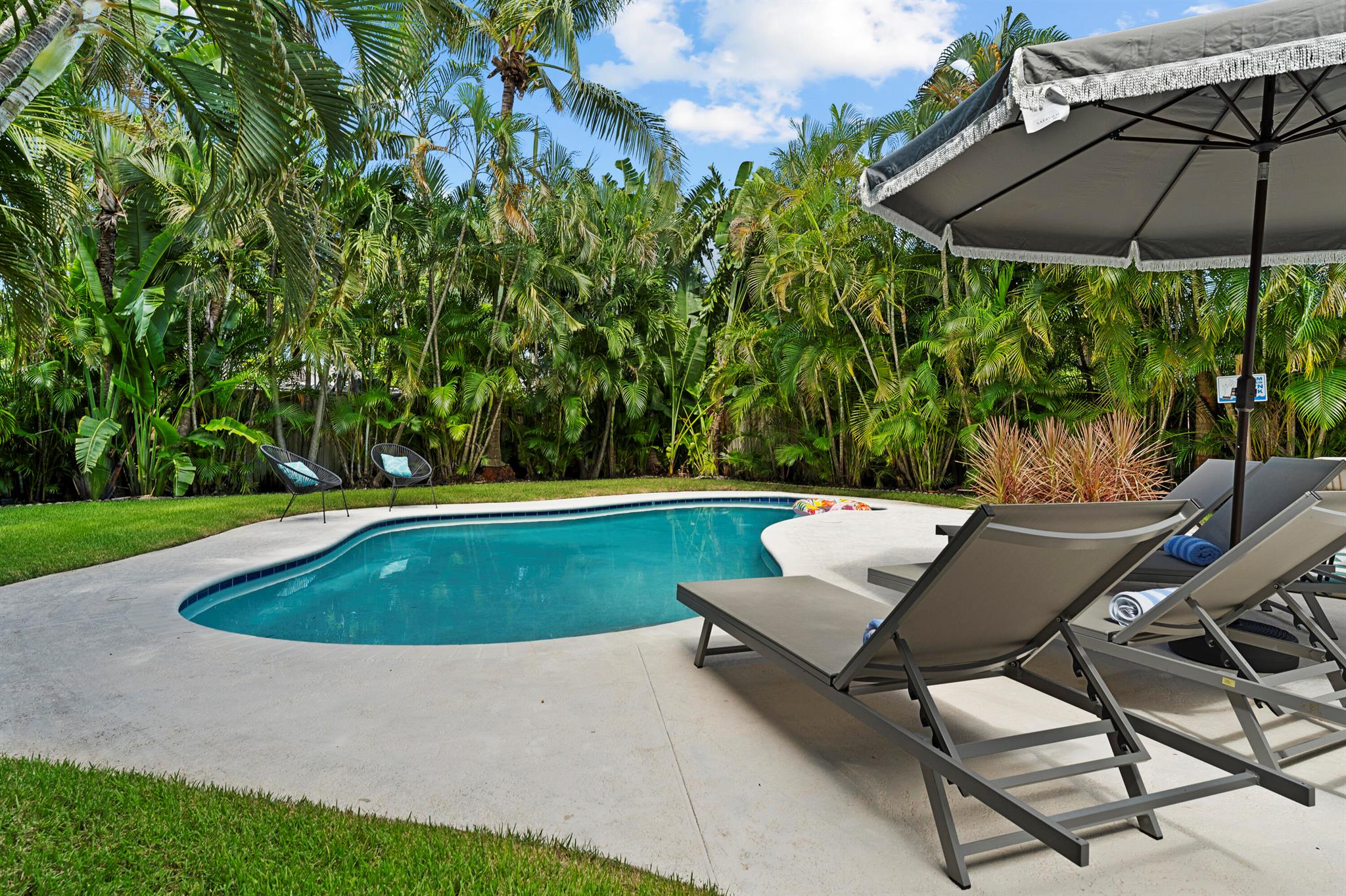 GARDENS THE - Residential Lease