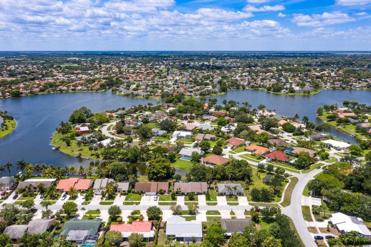 SOUTH SHORE 1 OF WELLINGTON - Residential Lease