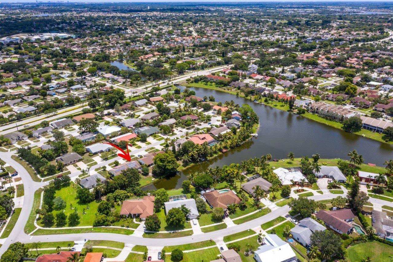 SOUTH SHORE 1 OF WELLINGTON - Residential Lease