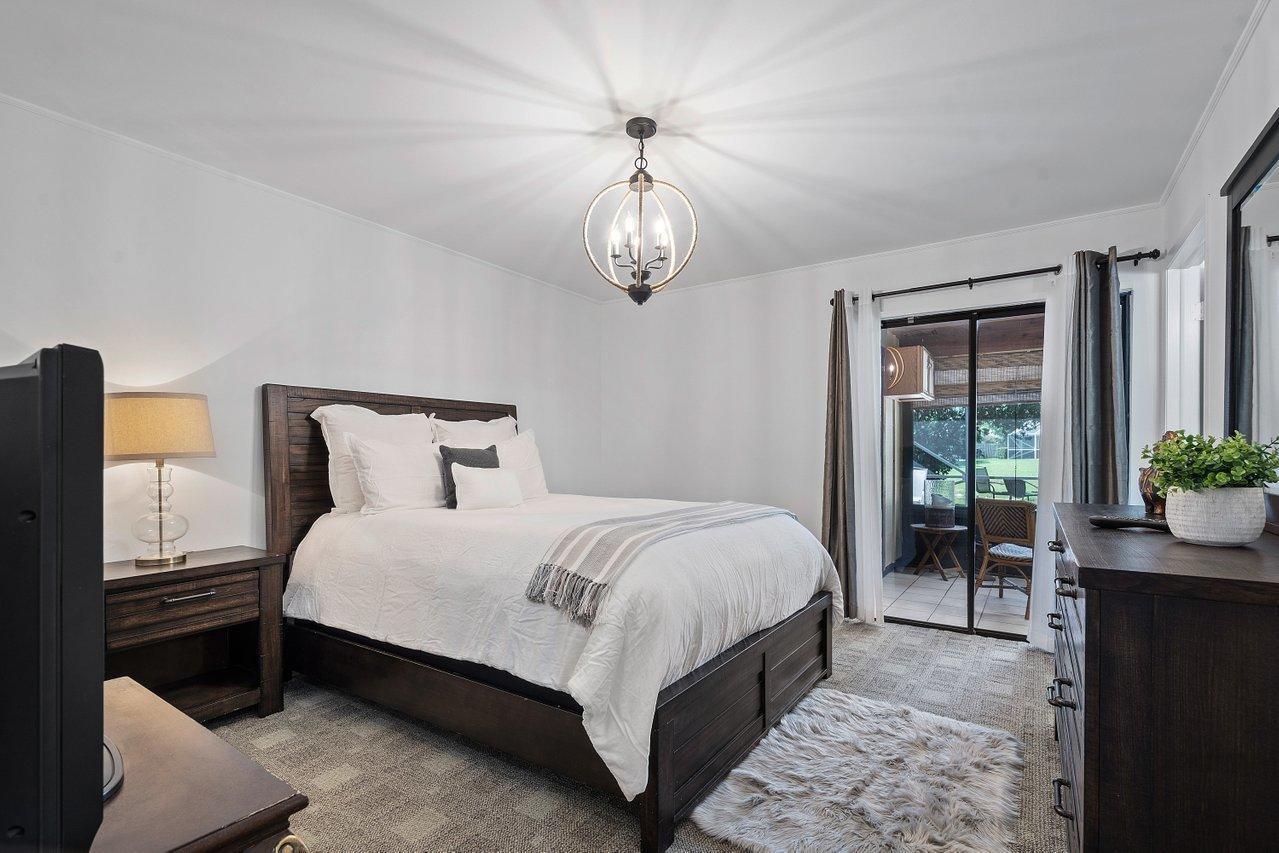 SOUTH SHORE 1 OF WELLINGTON - Residential Lease