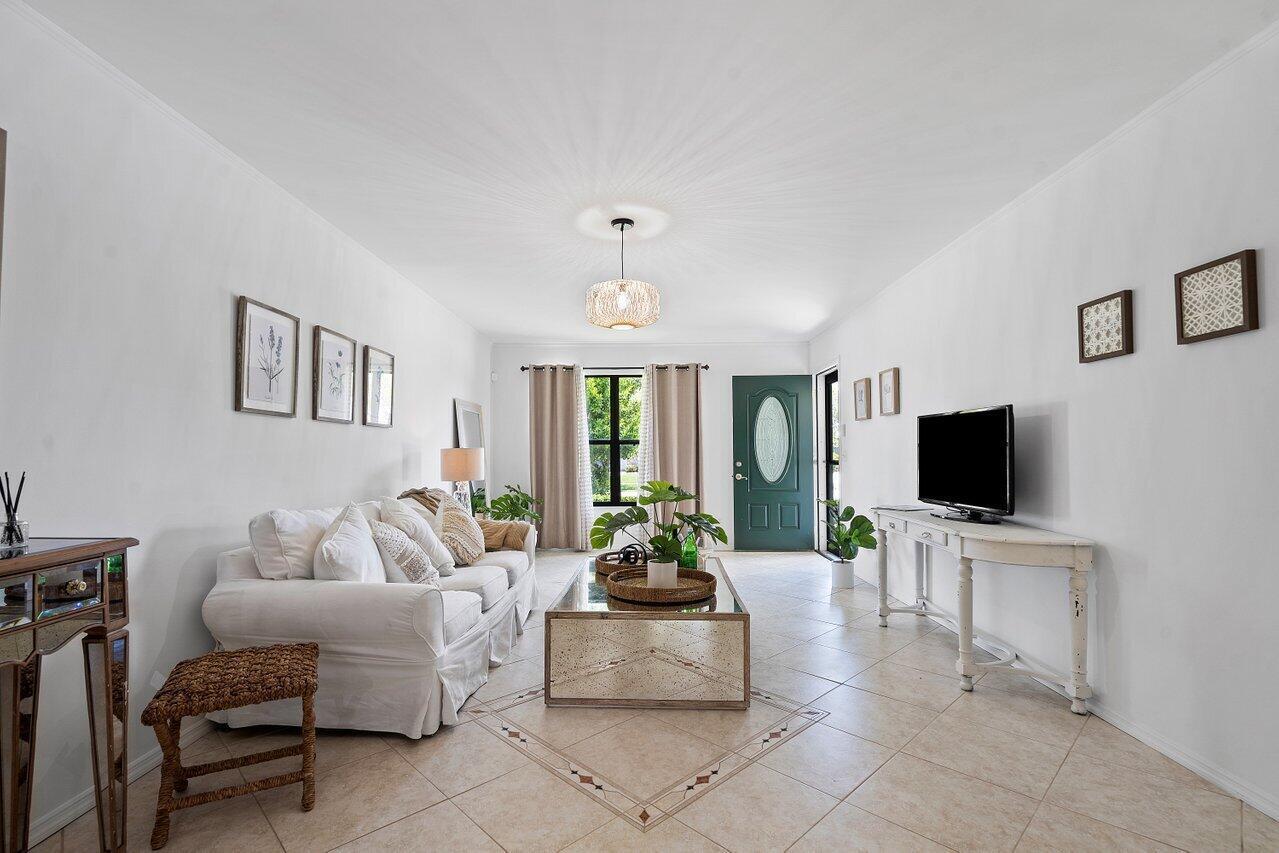 SOUTH SHORE 1 OF WELLINGTON - Residential Lease