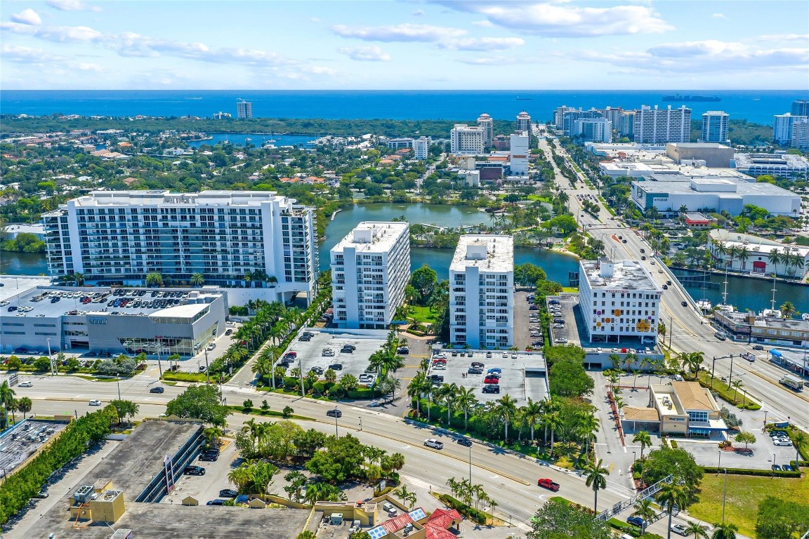 EAST POINT TOWERS - Residential