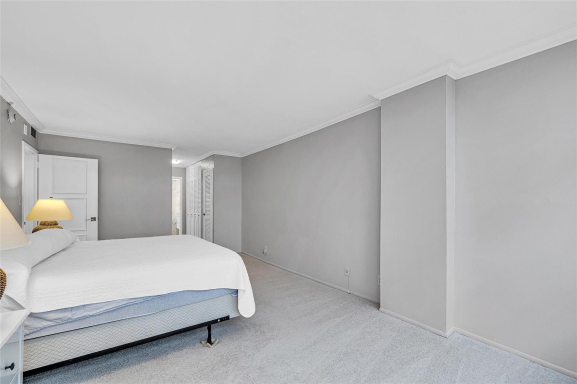 EAST POINT TOWERS - Residential