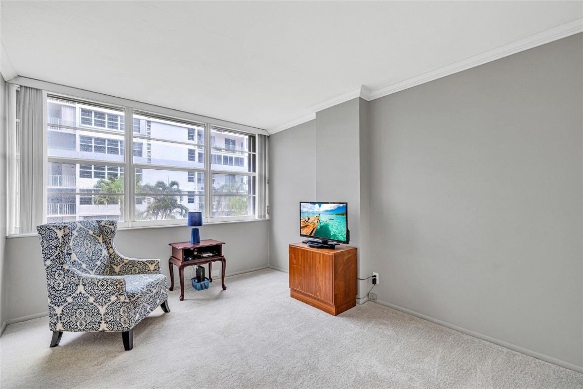 EAST POINT TOWERS - Residential