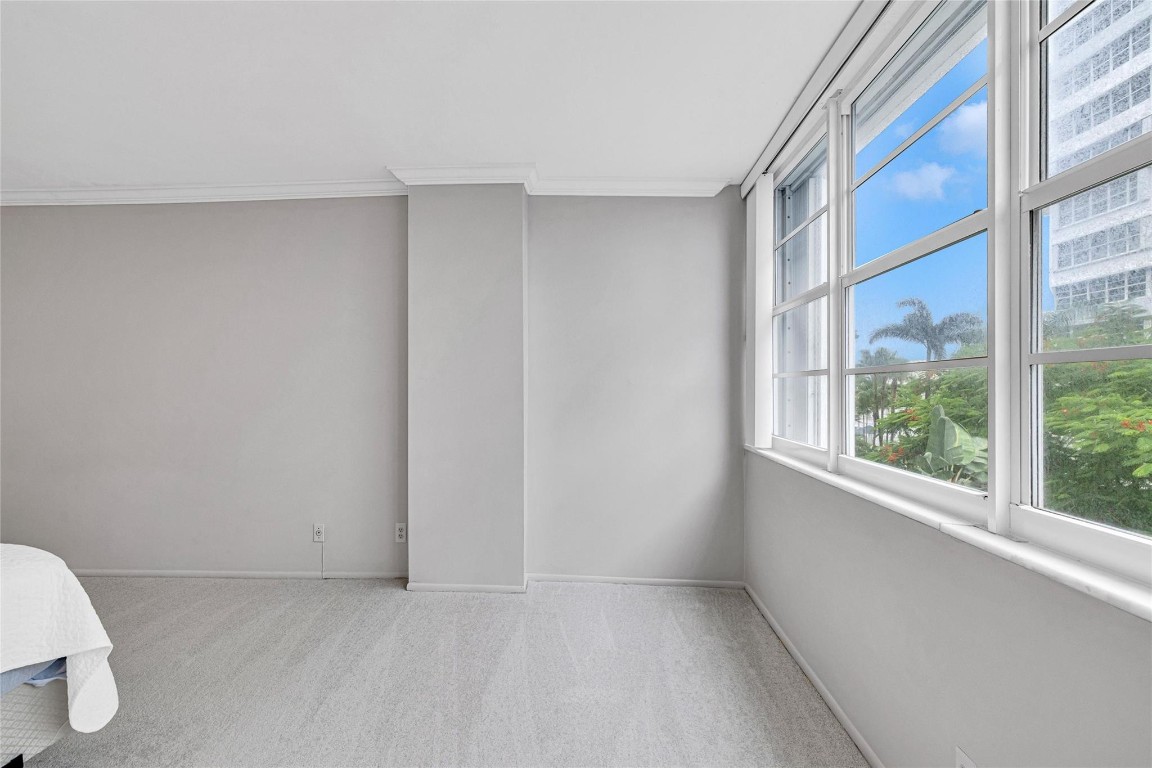 EAST POINT TOWERS - Residential