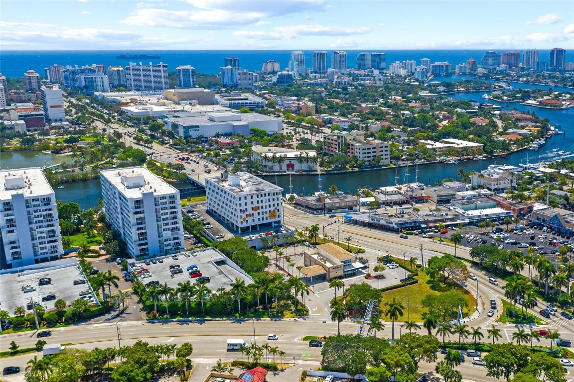EAST POINT TOWERS - Residential
