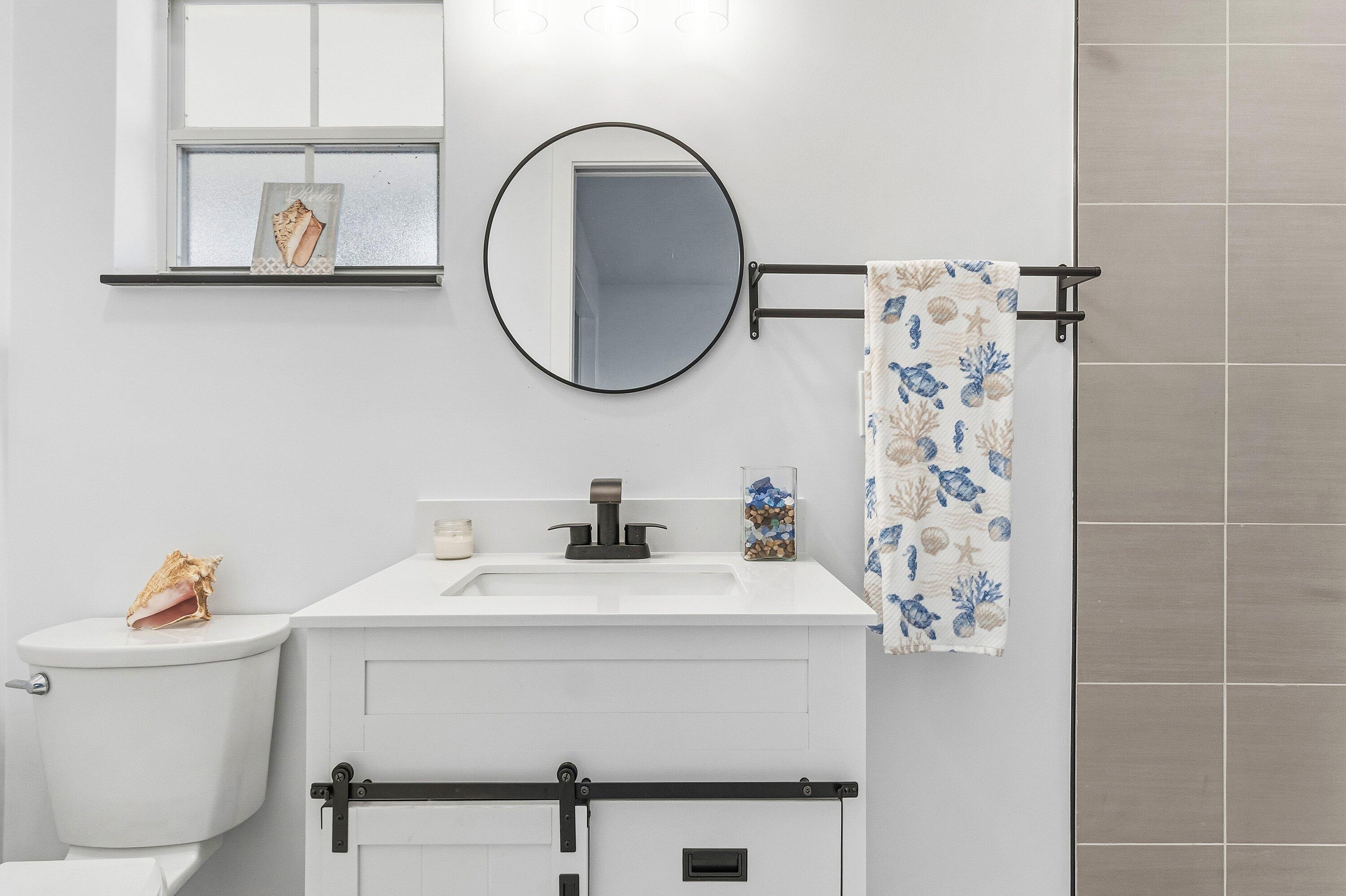 ENGLEWOOD MANOR - Residential