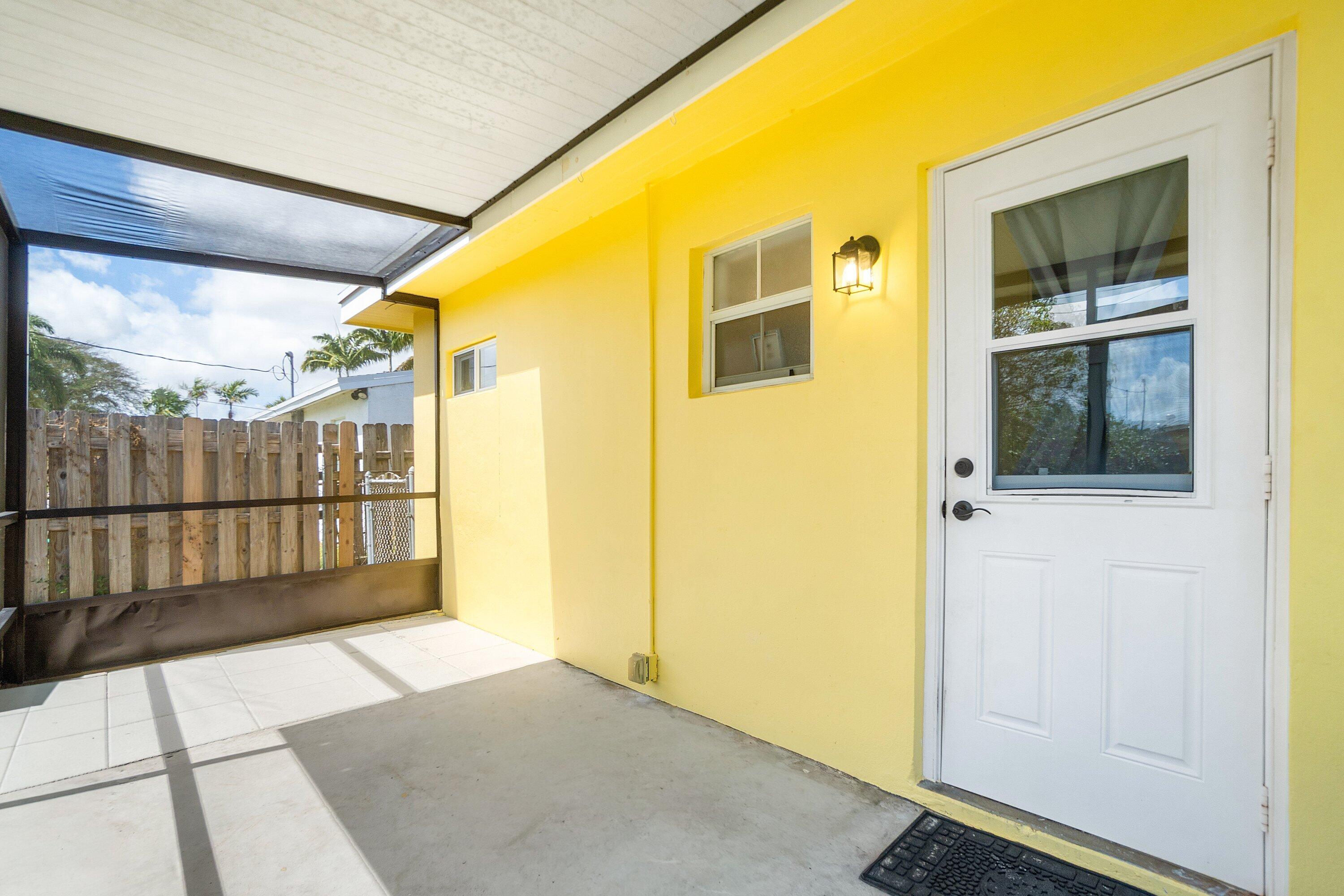 ENGLEWOOD MANOR - Residential