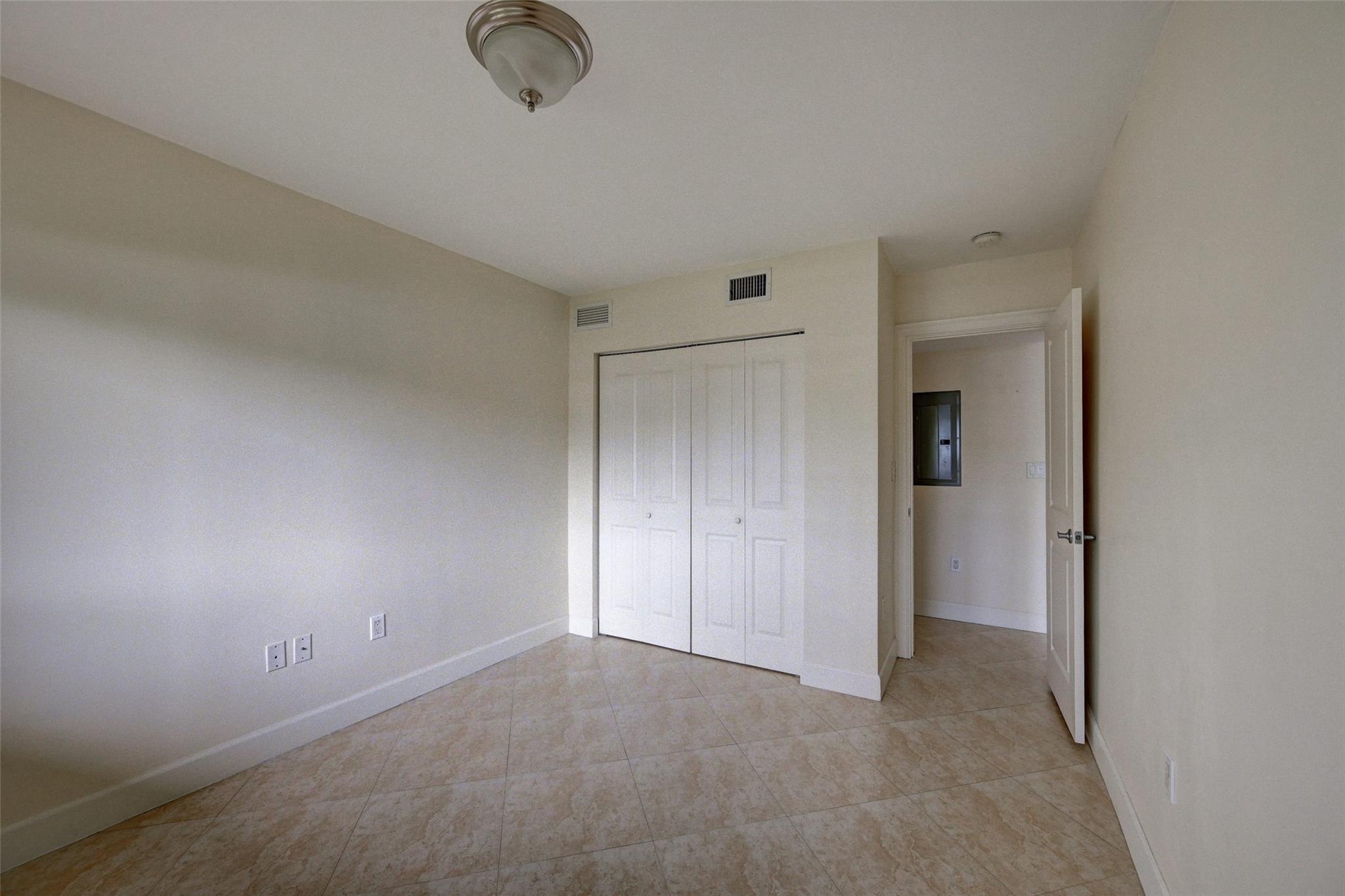 Boulevard Park Isles Sec - Residential Lease