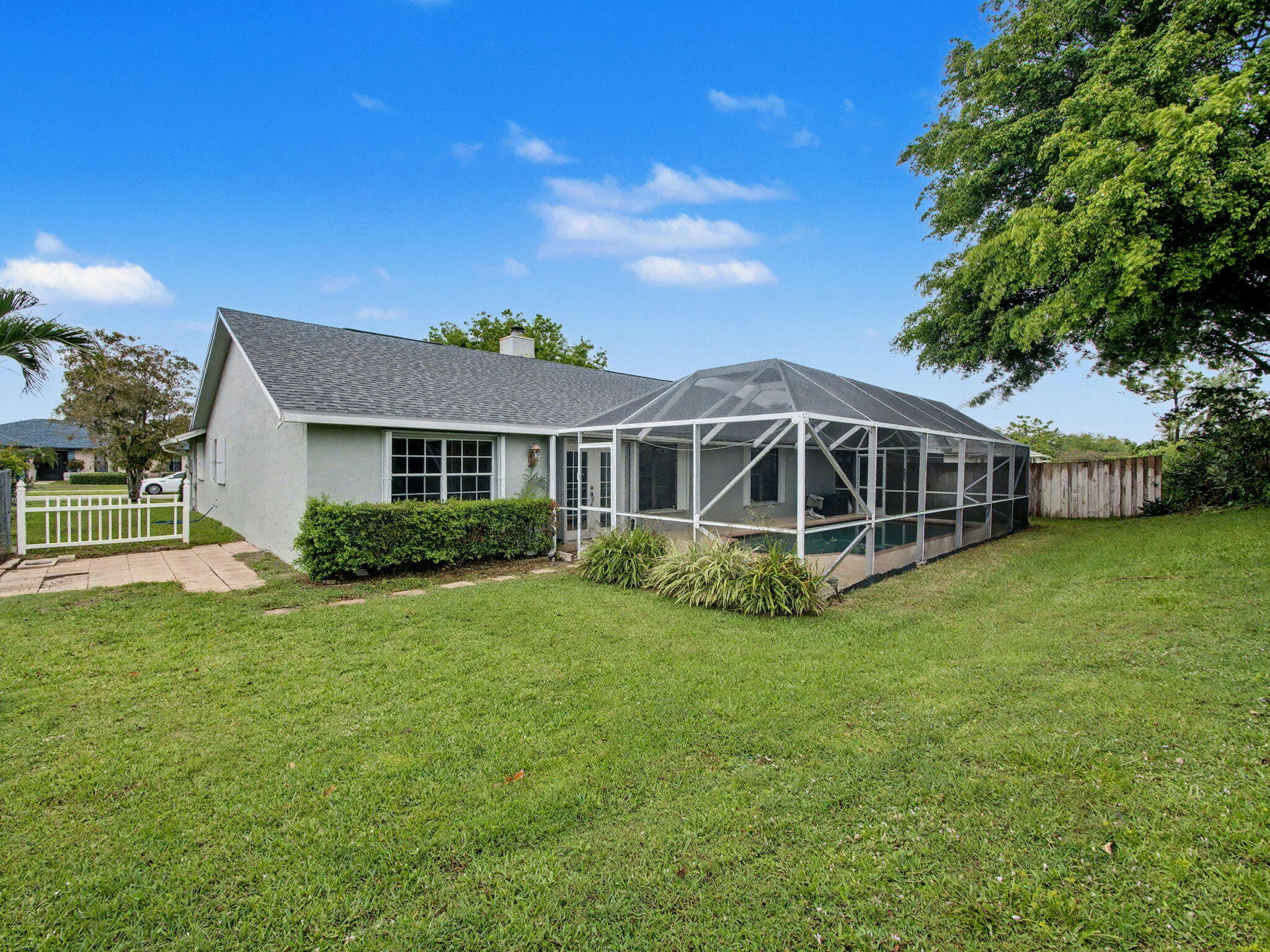 LAKES OF SHERBROOKE PH 4 - Residential