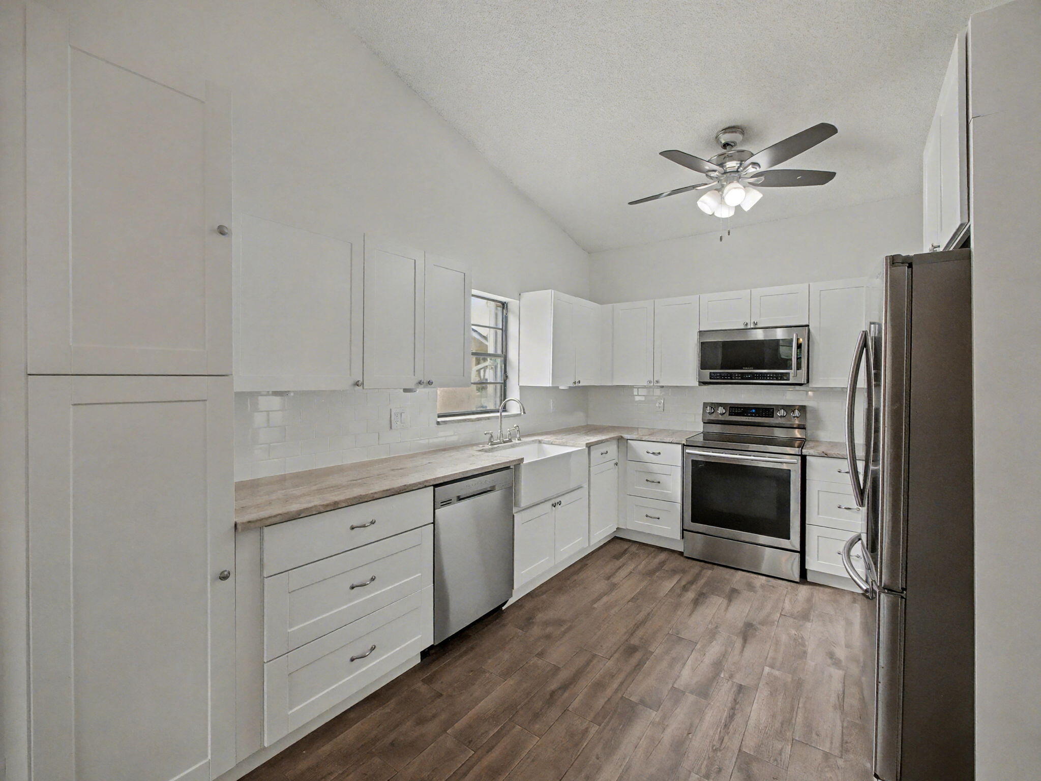 LAKES OF SHERBROOKE PH 4 - Residential