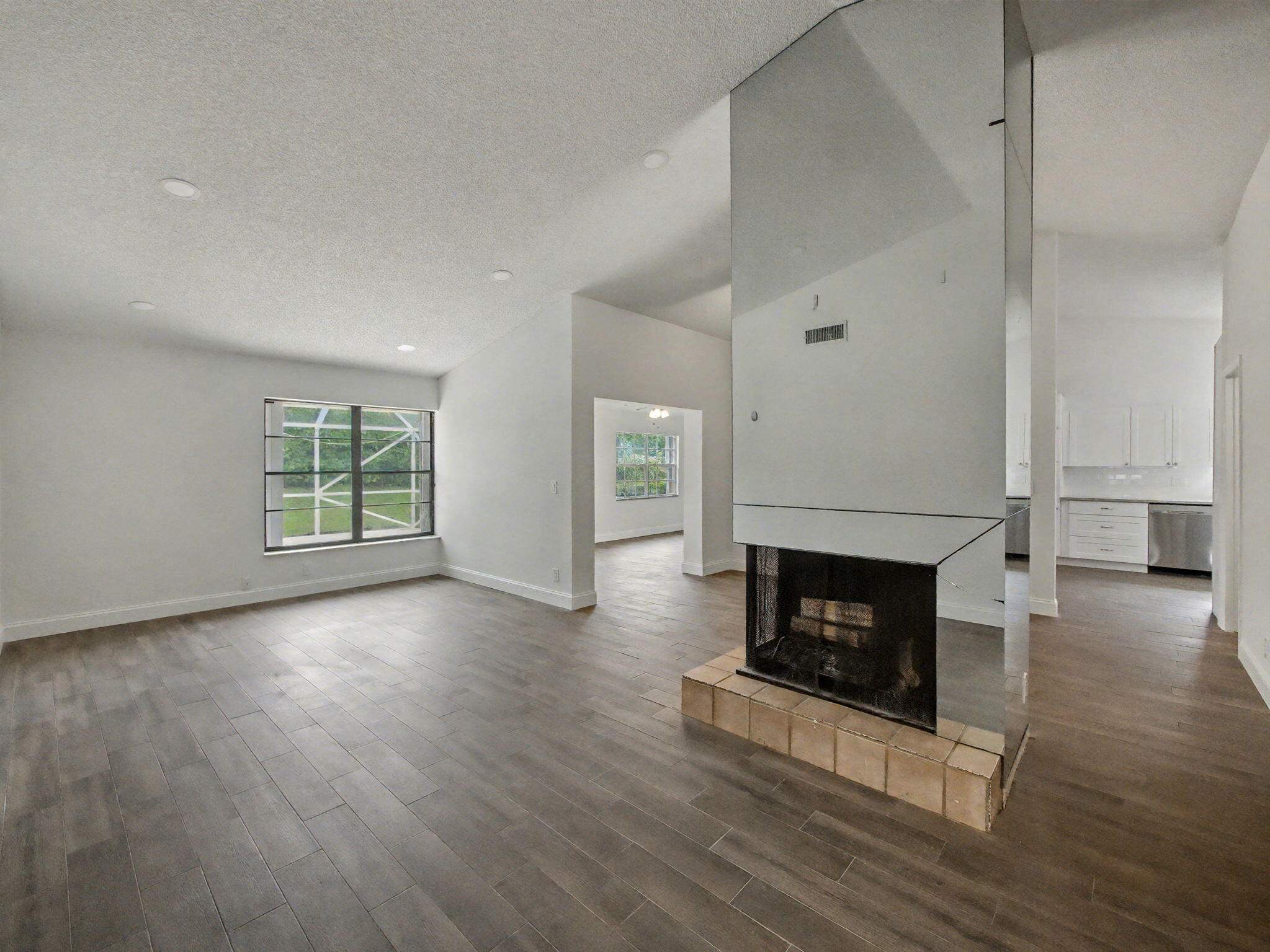 LAKES OF SHERBROOKE PH 4 - Residential