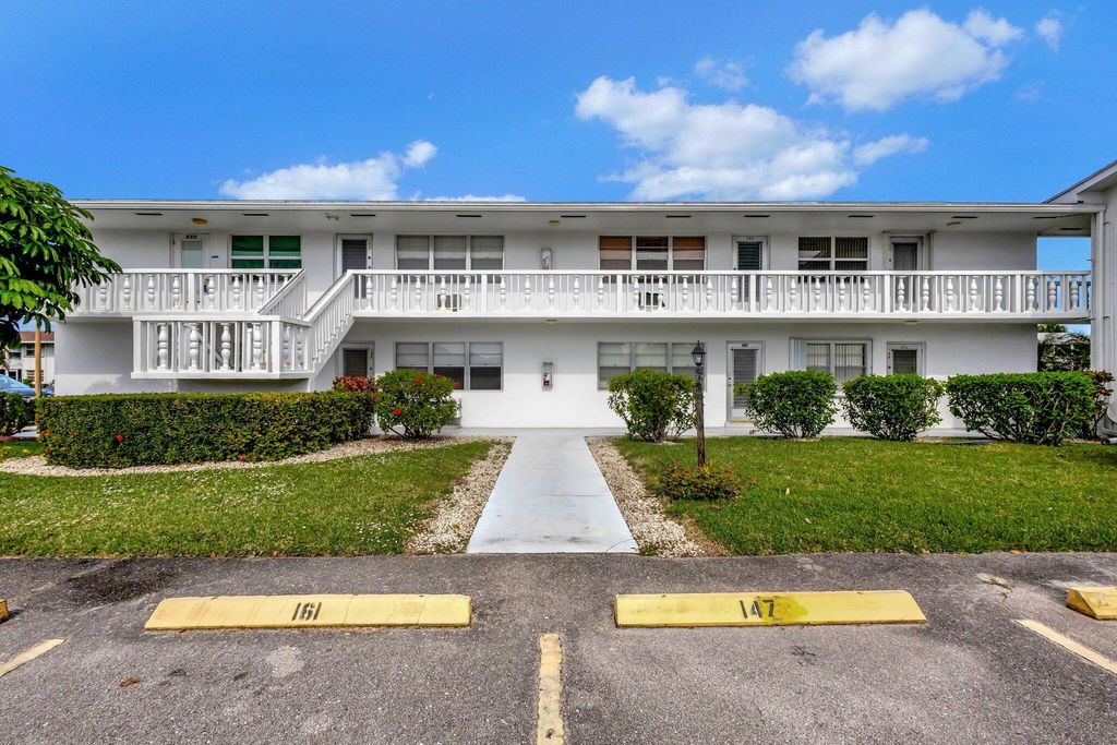 Photo of 162 Coventry G, West Palm Beach, FL 33417 (MLS # R11137655)